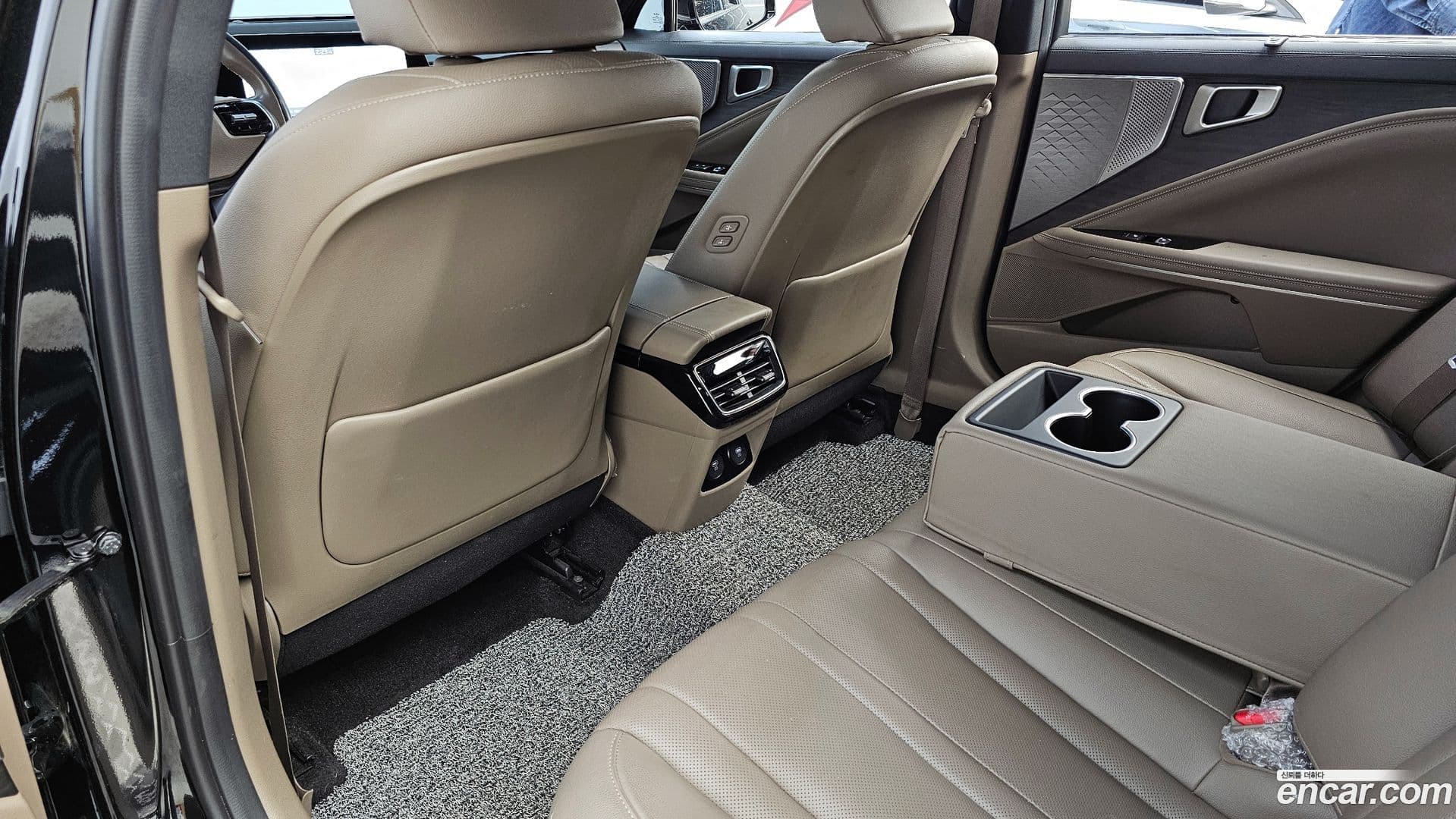 Main__Slider__Photo:K8 Kia 2023.2-29