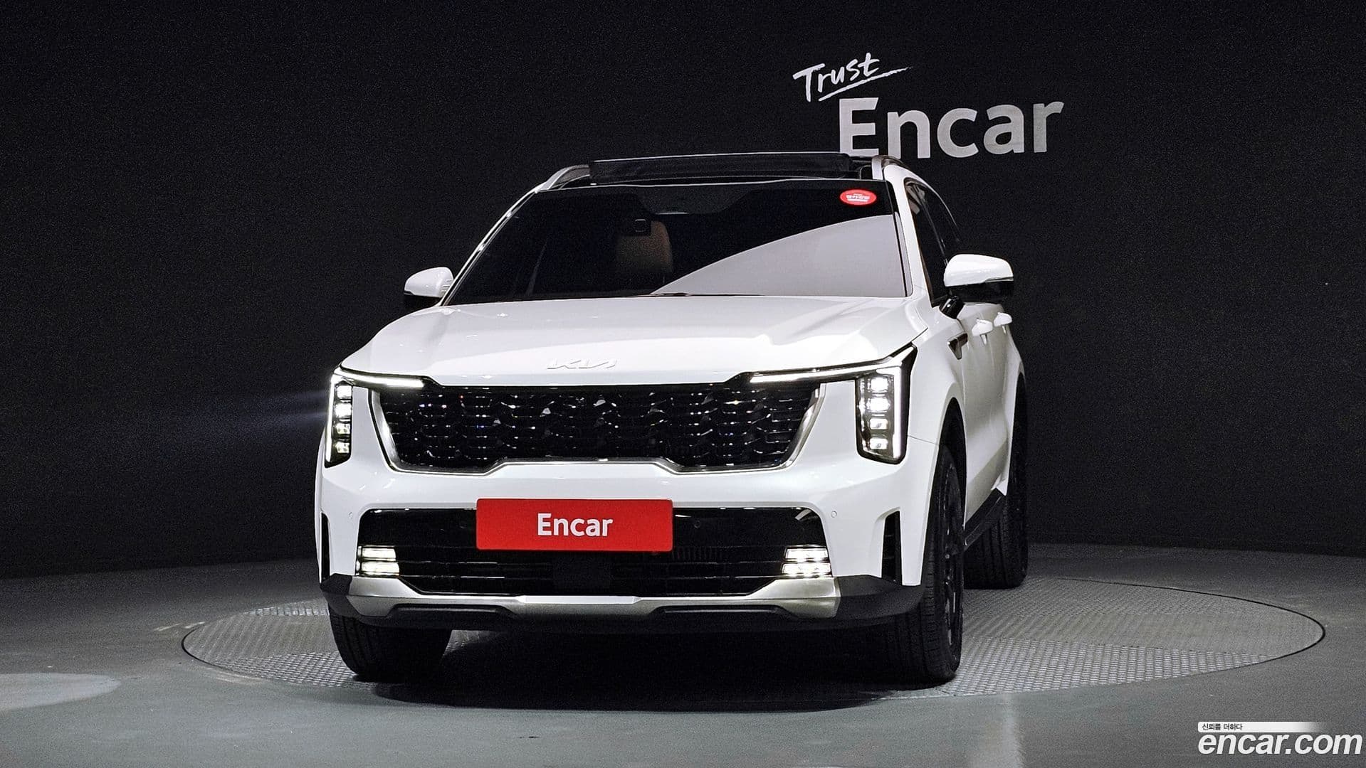 Main__Slider__Photo:Sorento Kia 2024.0-2