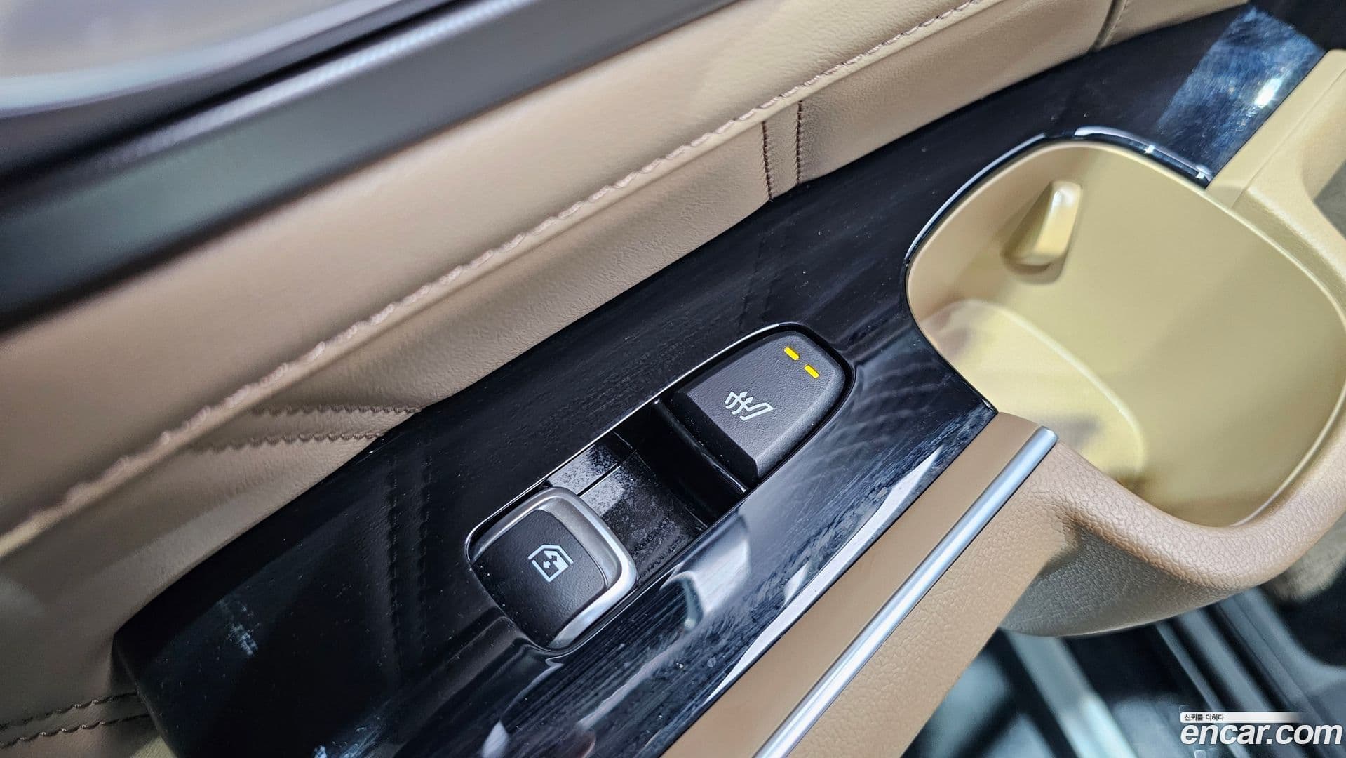 Main__Slider__Photo:Sorento Kia 2024.0-26
