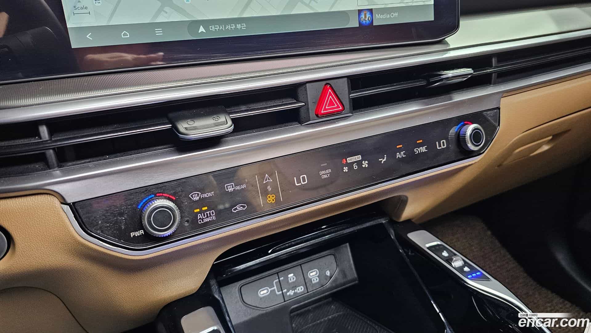 Sorento Kia 2024.0-OPTION-043