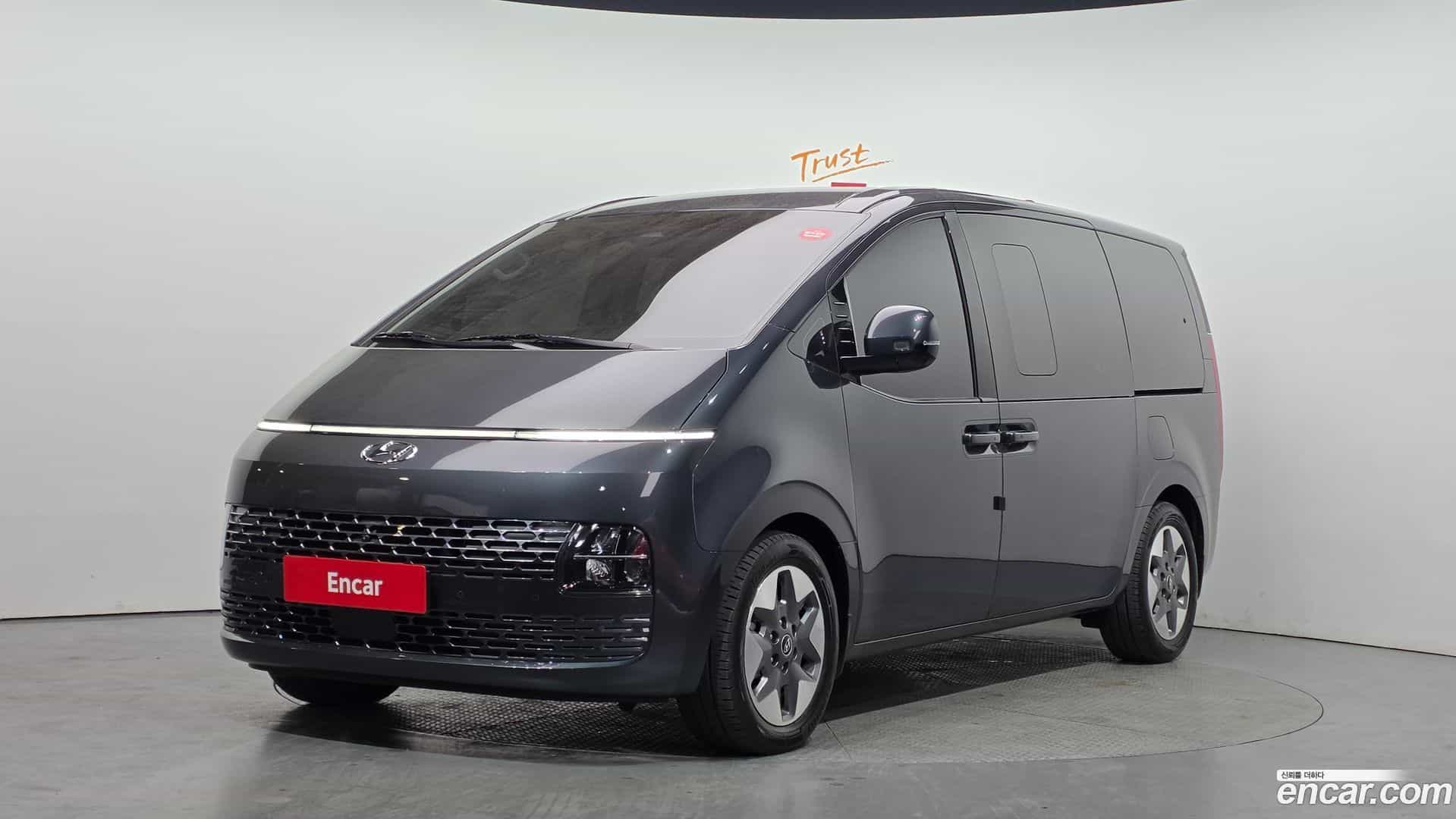 Staria Hyundai 2021.4-OUTER-001