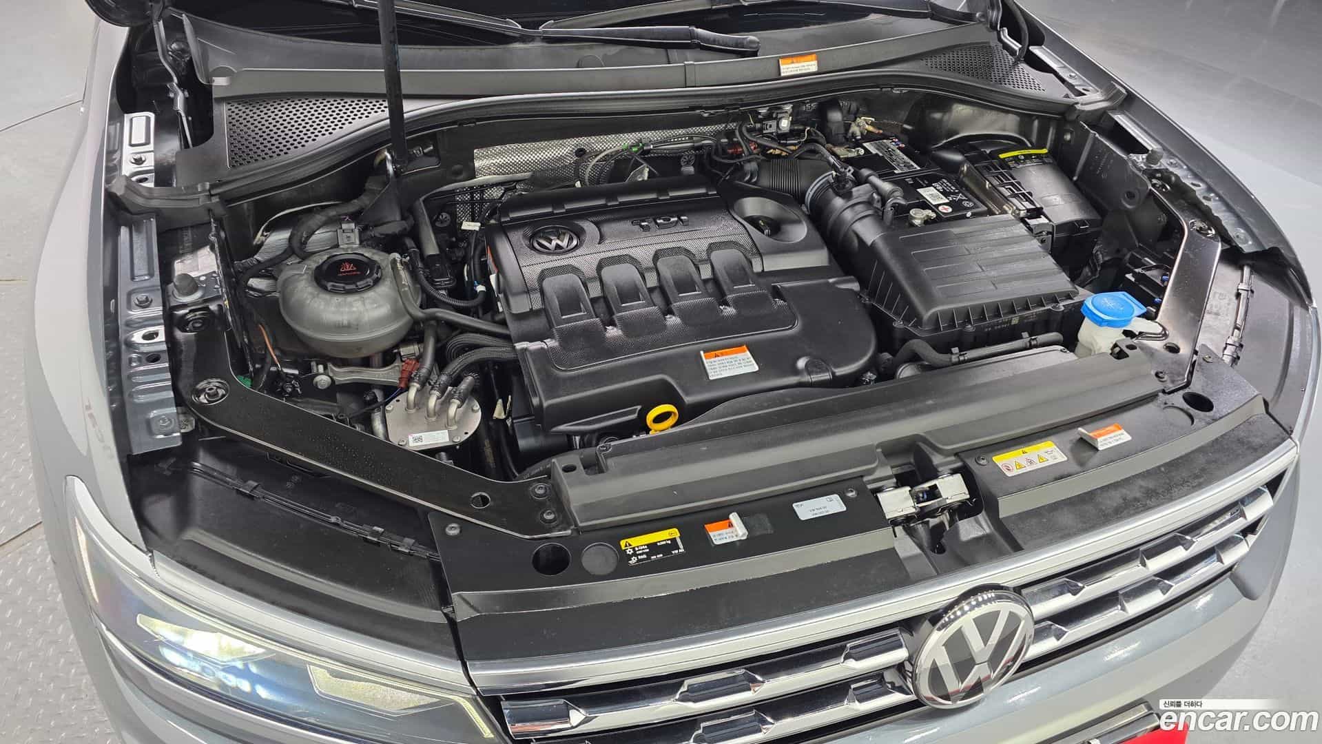 Tiguan Volkswagen 2020.11-OUTER-006