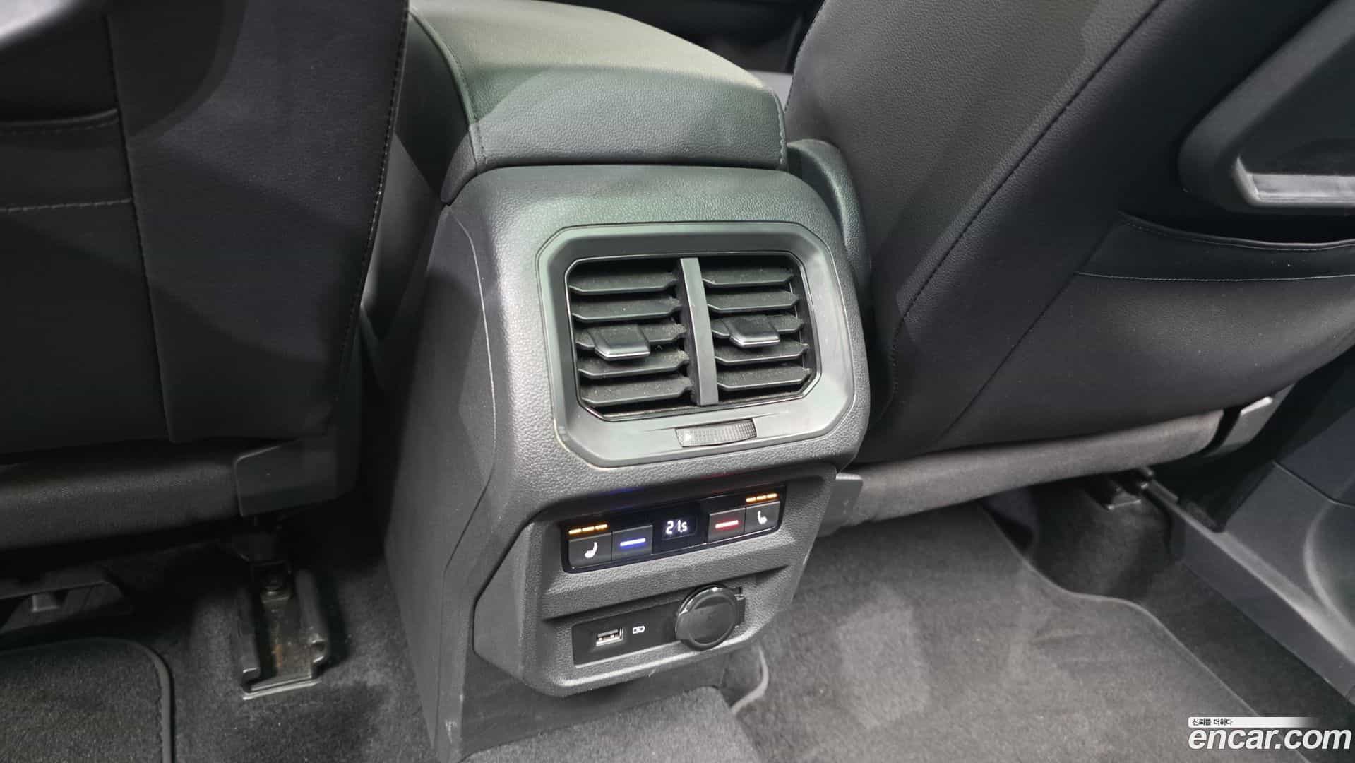 Tiguan Volkswagen 2020.11-OPTION-022
