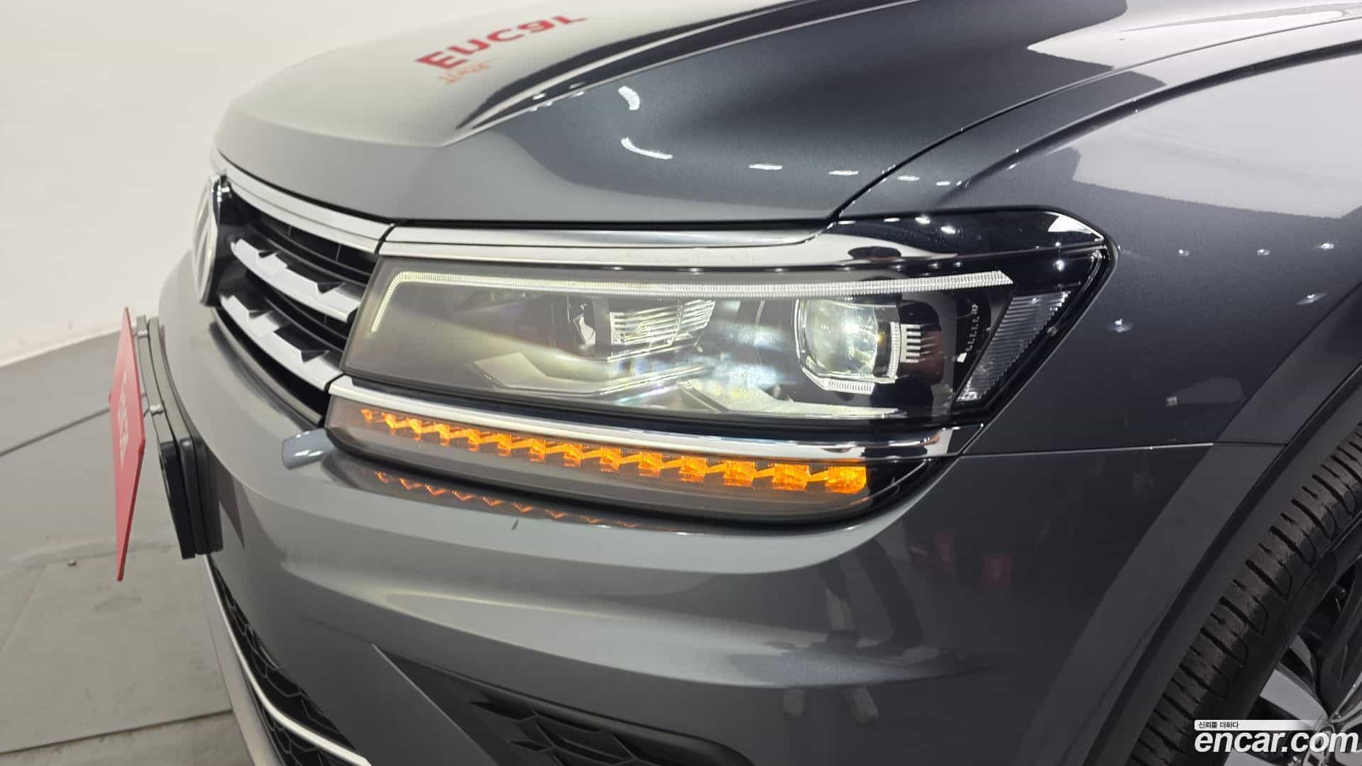 Tiguan Volkswagen 2020.11-OUTER-032