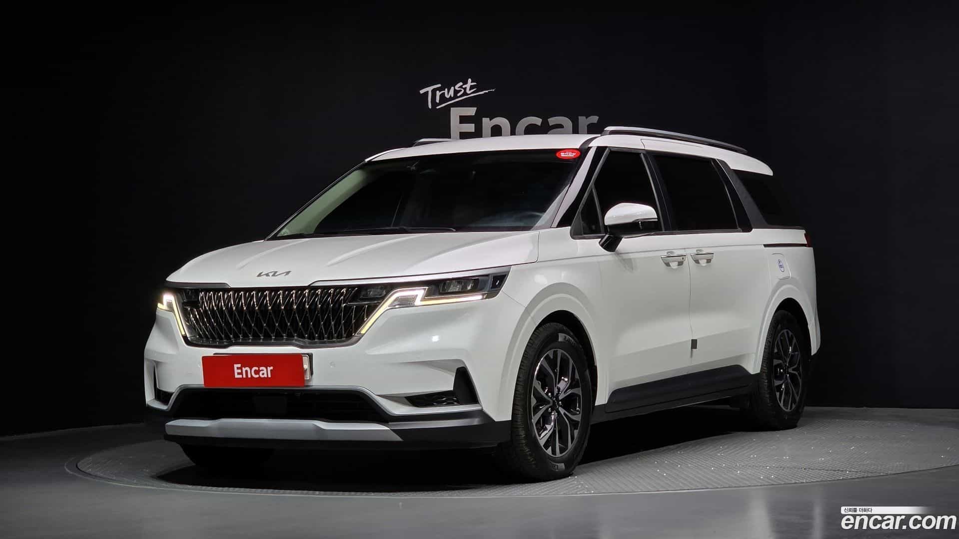 Canival Kia 2023.3-OUTER-001