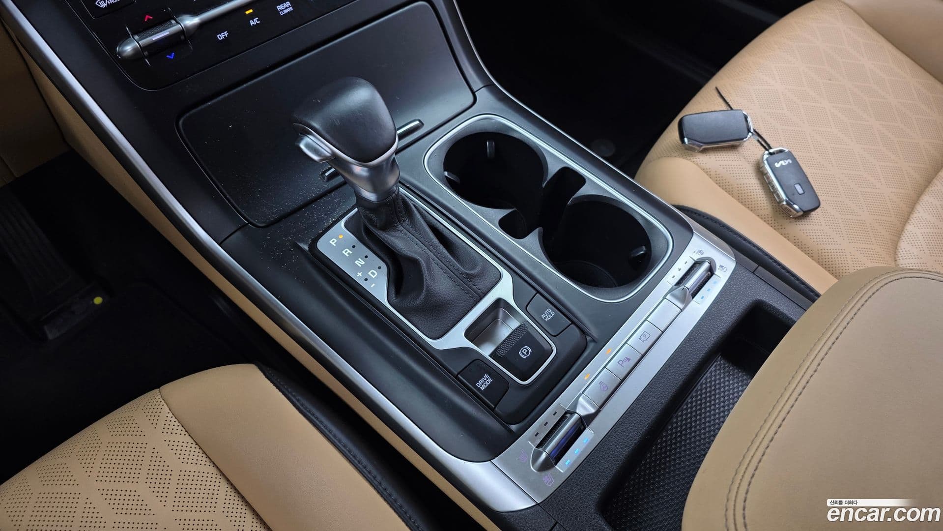 Main__Slider__Photo:Canival Kia 2023.3-8