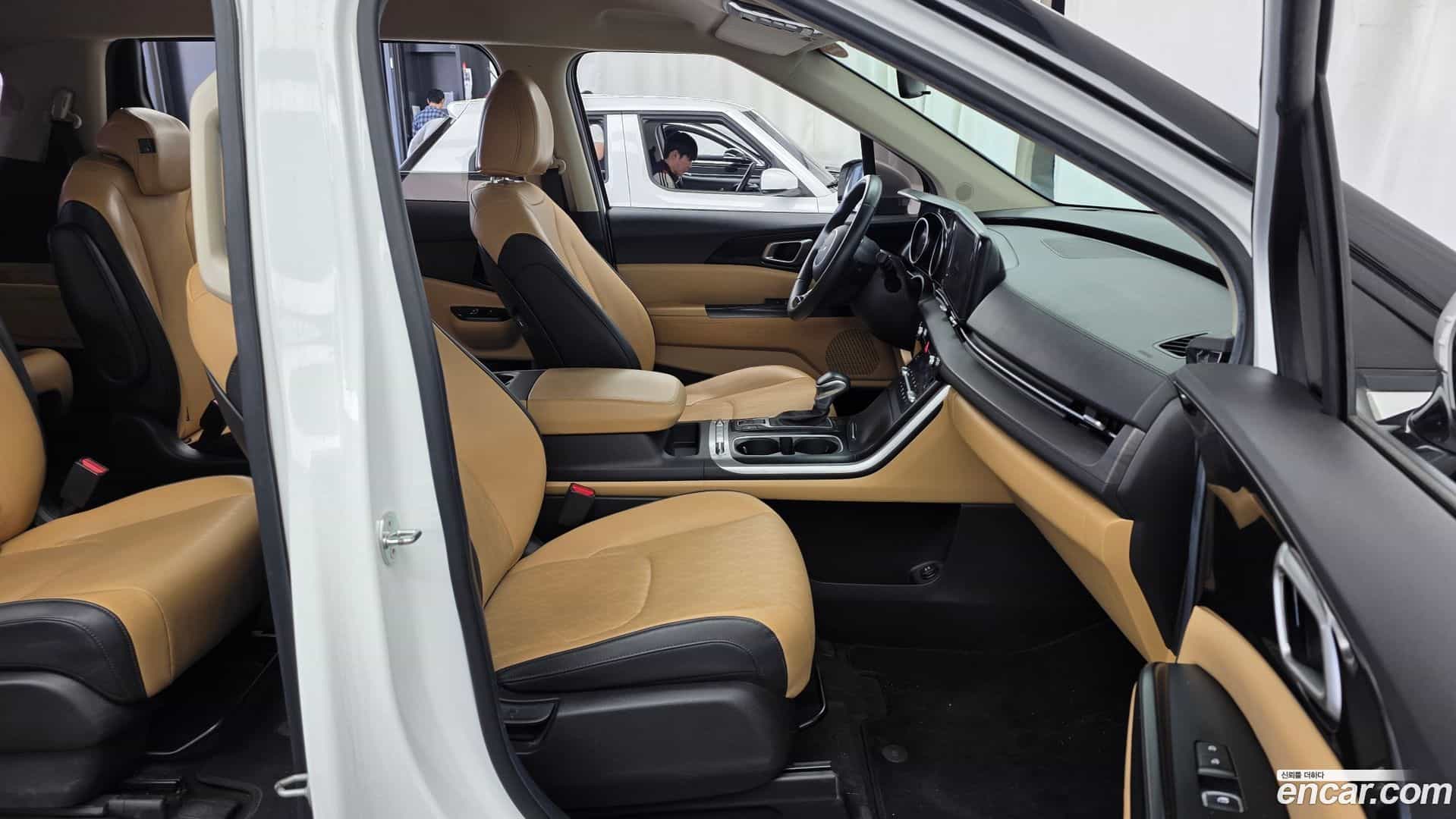 Canival Kia 2023.3-OPTION-015