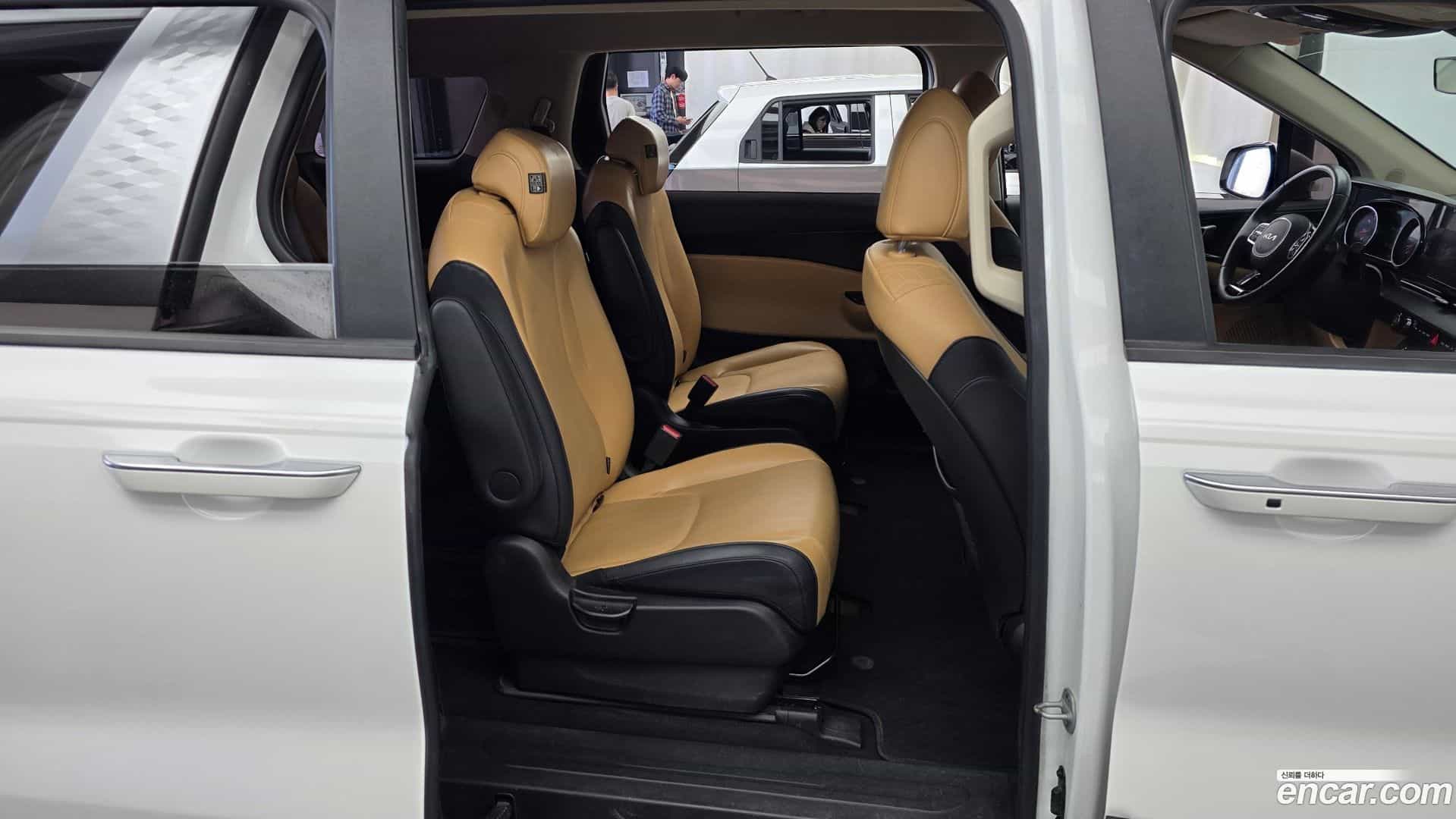 Canival Kia 2023.3-OPTION-016