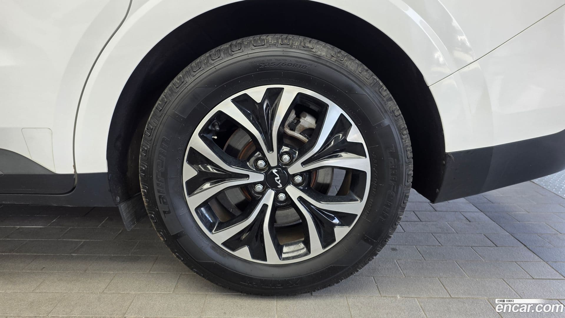 Main__Slider__Photo:Canival Kia 2023.3-20