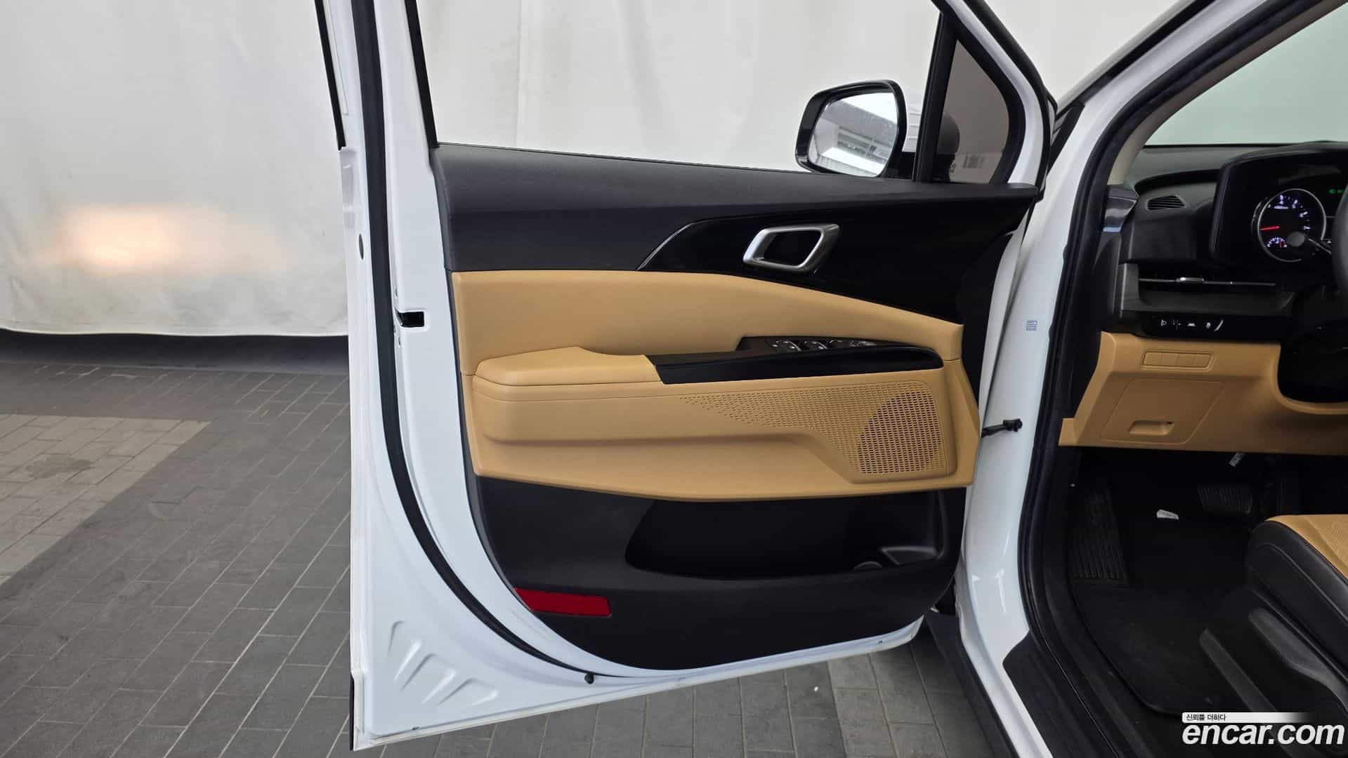Canival Kia 2023.3-INNER-034
