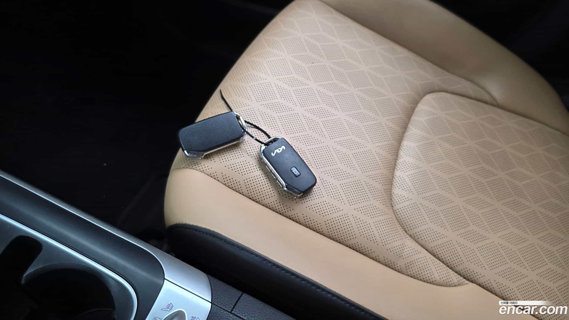 Canival Kia 2023.3-OPTION-045
