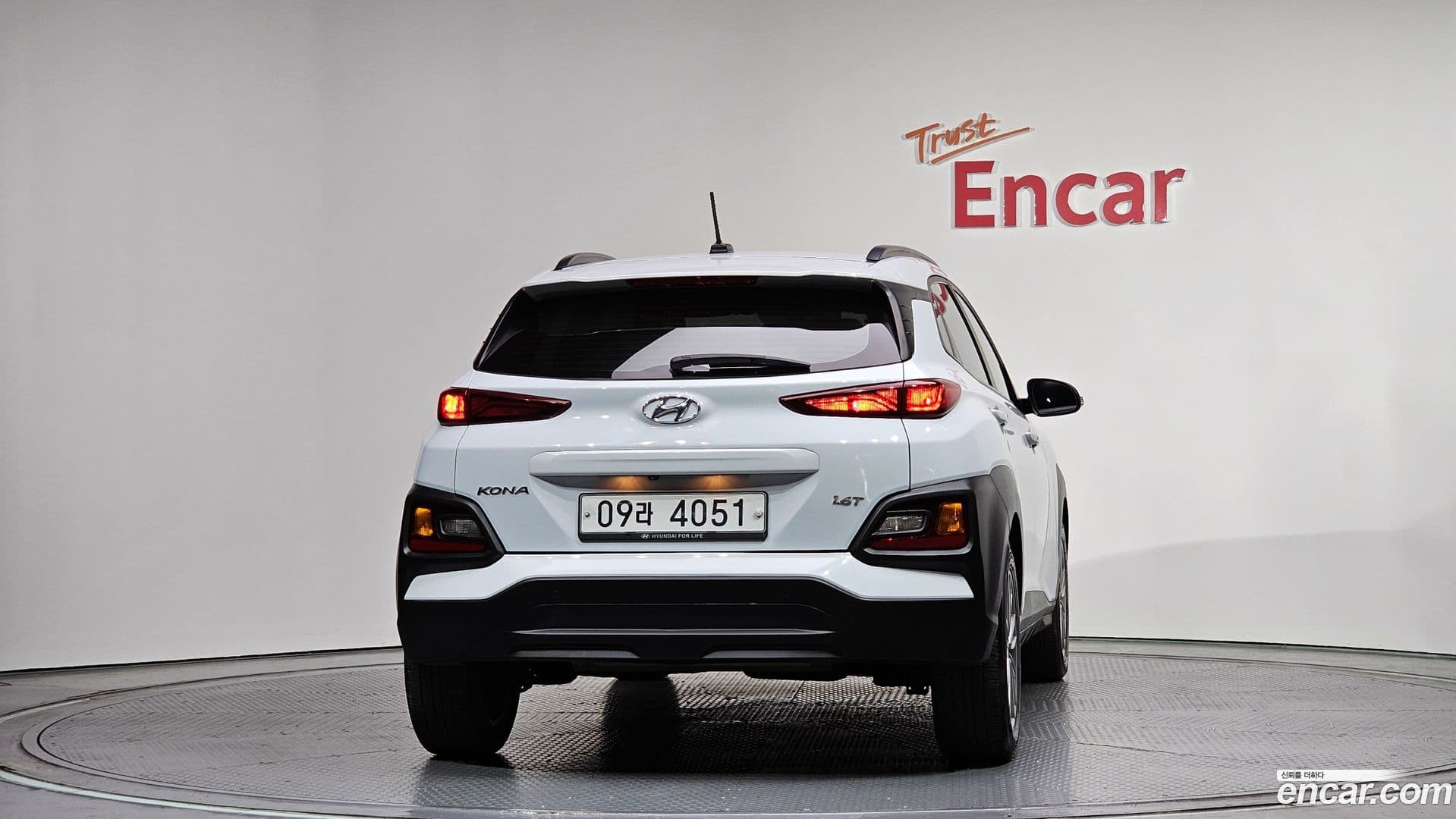 Main__Slider__Photo:Kona Hyundai 2019.2-3