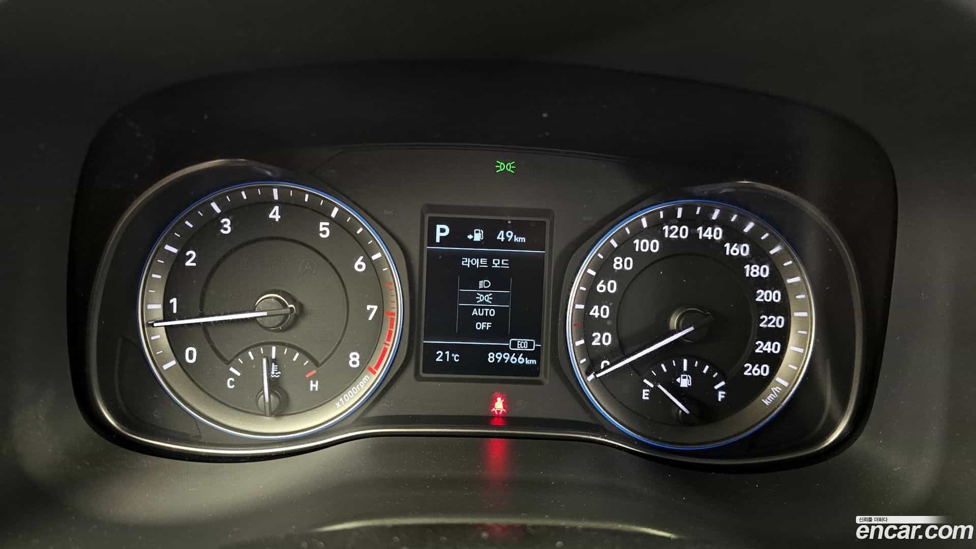 Kona Hyundai 2019.2-INNER-008