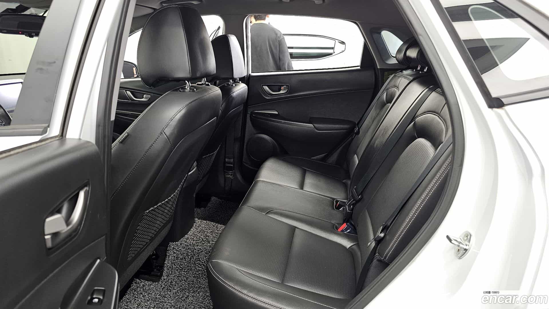 Kona Hyundai 2019.2-INNER-036