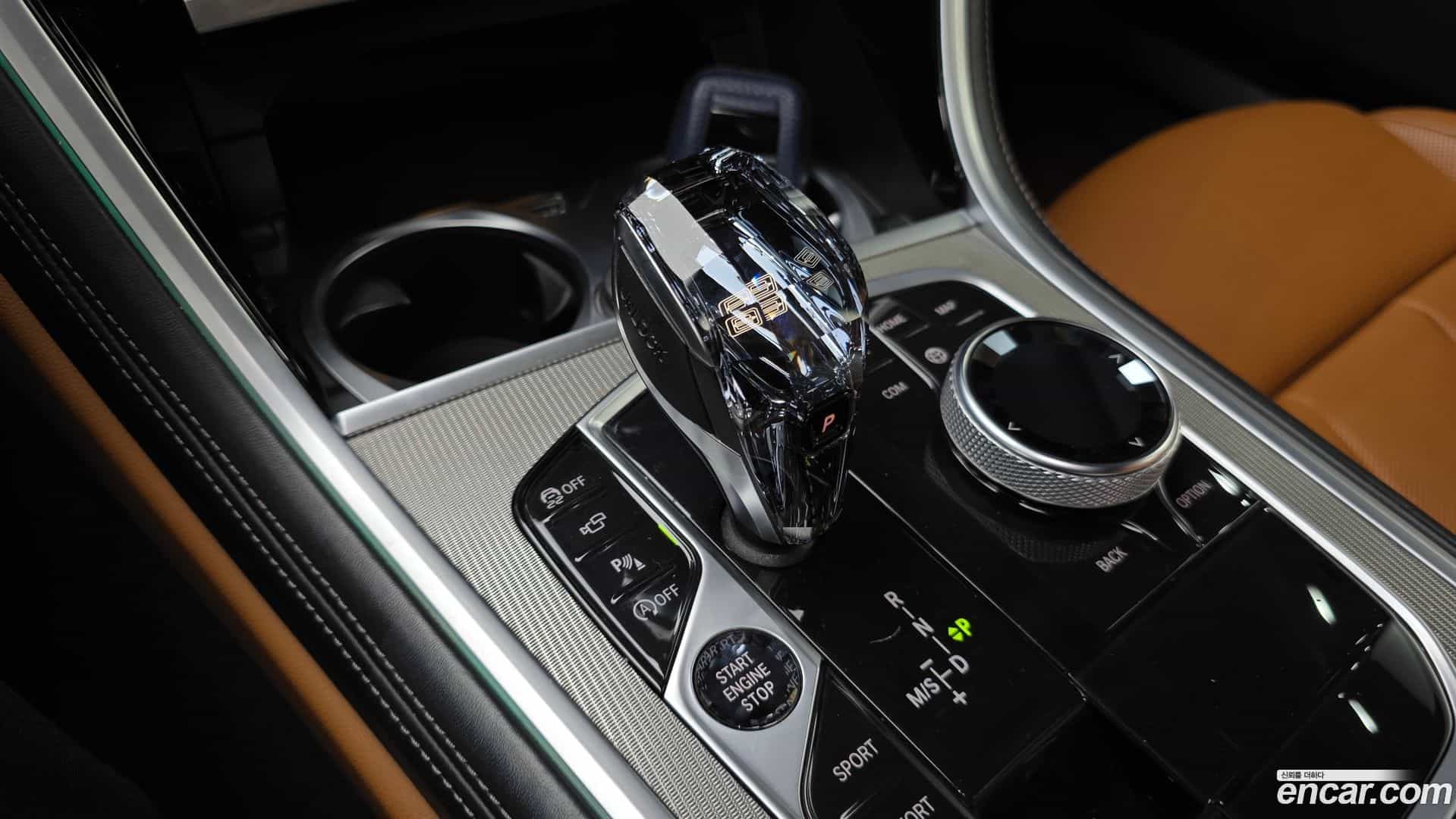 8-Series BMW 2020.4-INNER-009