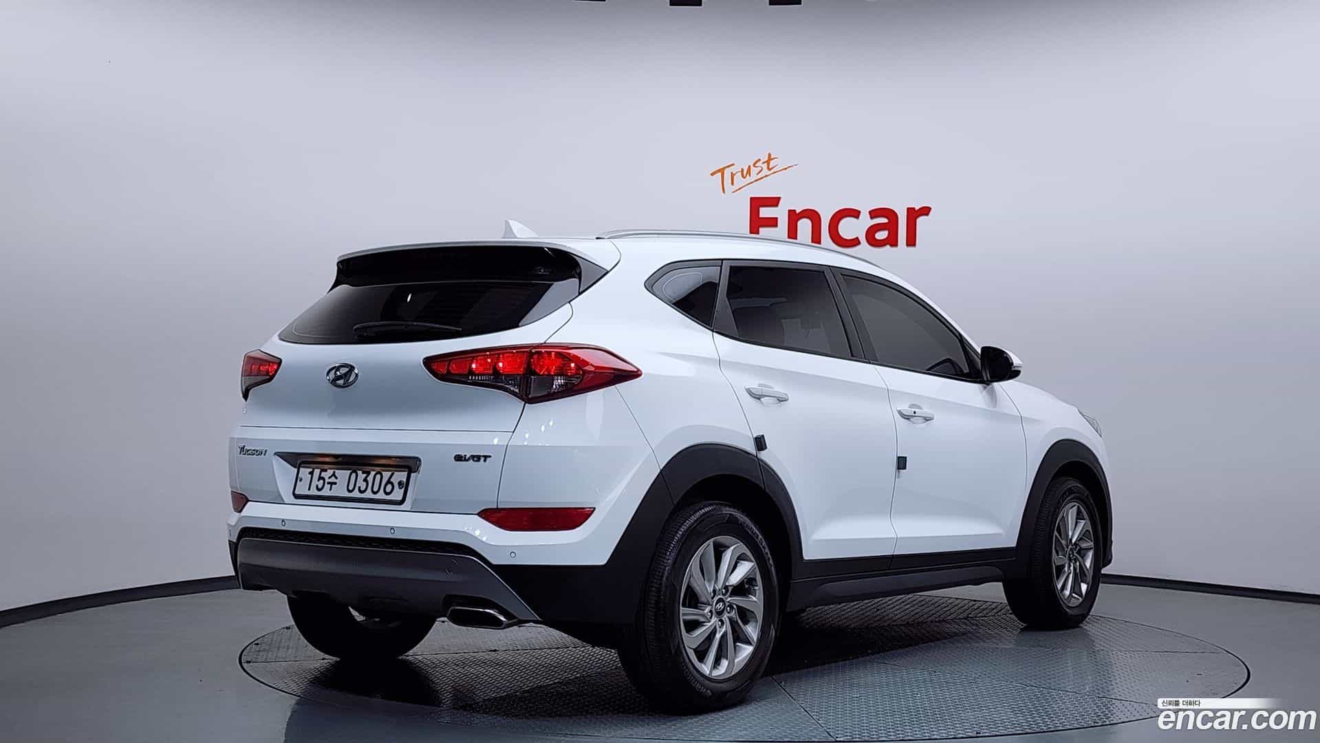 Tucson Hyundai 2016.8-OUTER-002