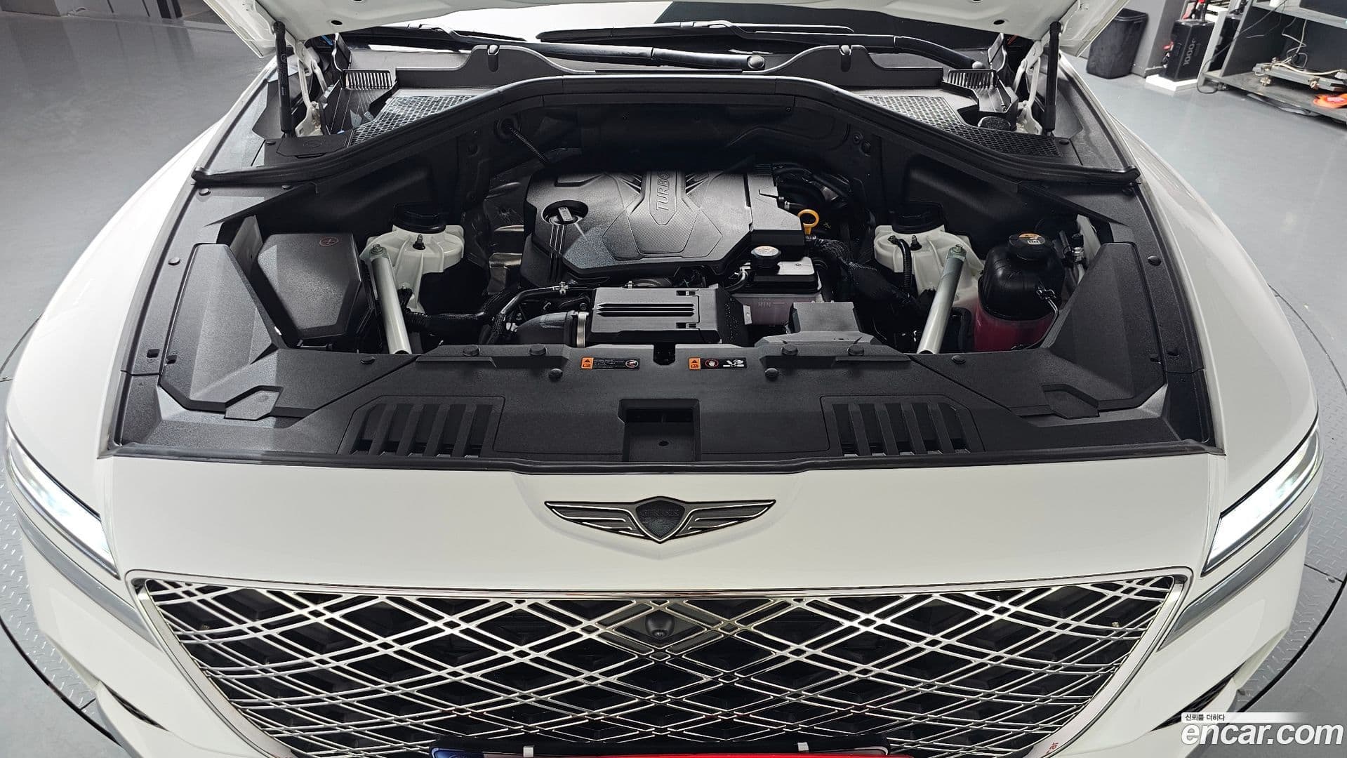 Main__Slider__Photo:GV80 Genesis 2024.3-5