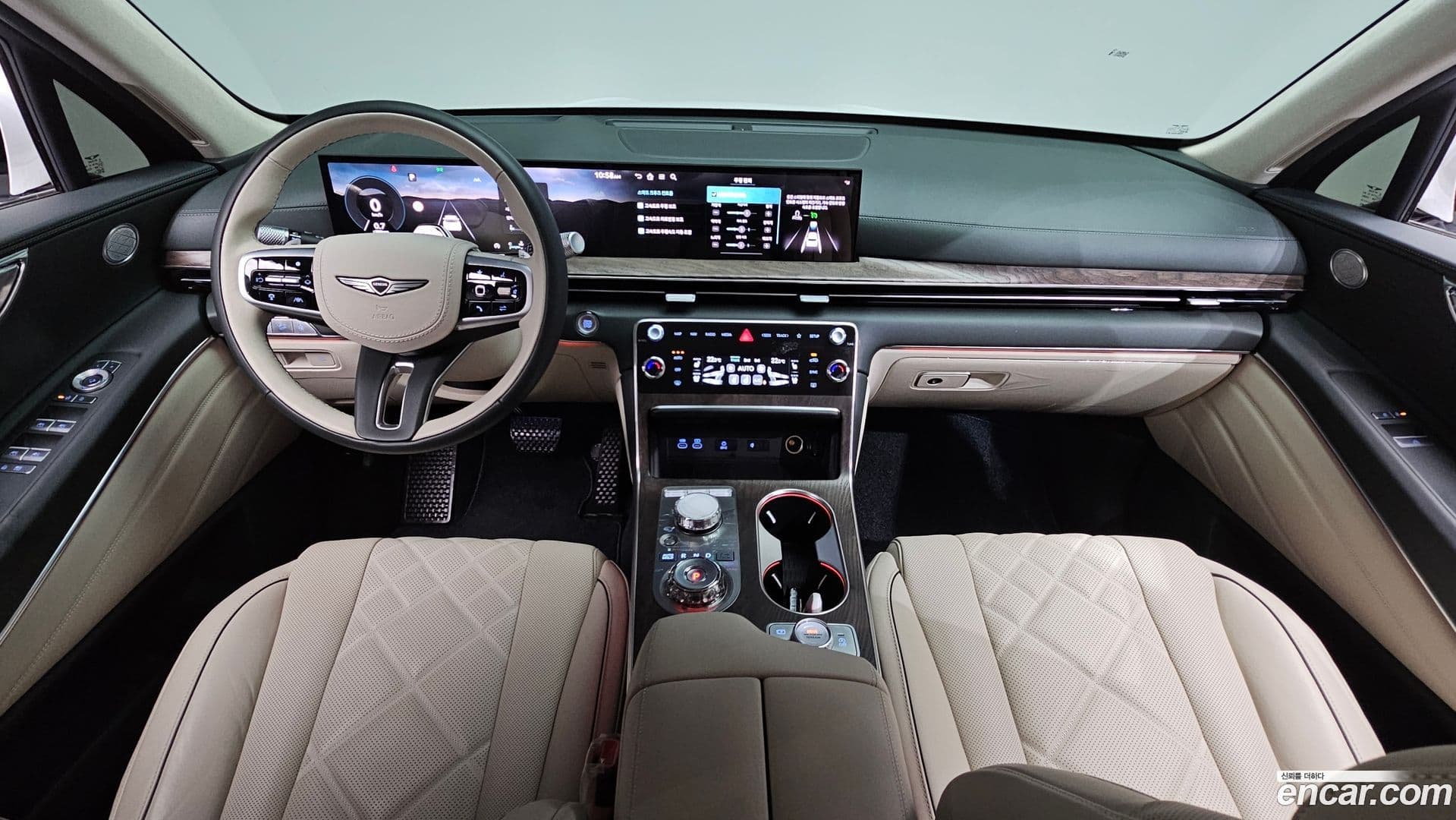 Main__Slider__Photo:GV80 Genesis 2024.3-6