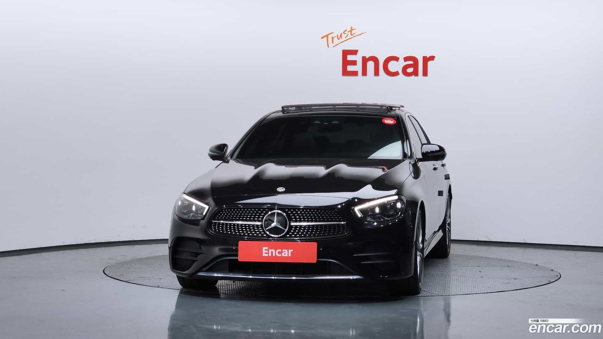 E-Class Mercedes-Benz 2022.9-OUTER-003