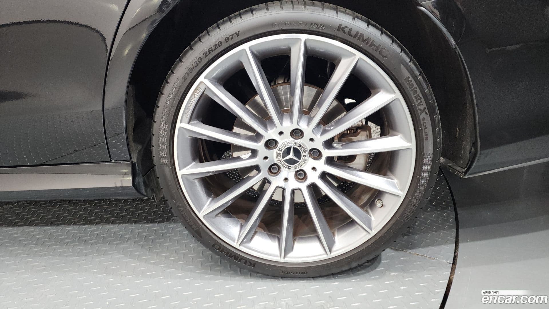 Main__Slider__Photo:E-Class Mercedes-Benz 2022.9-20