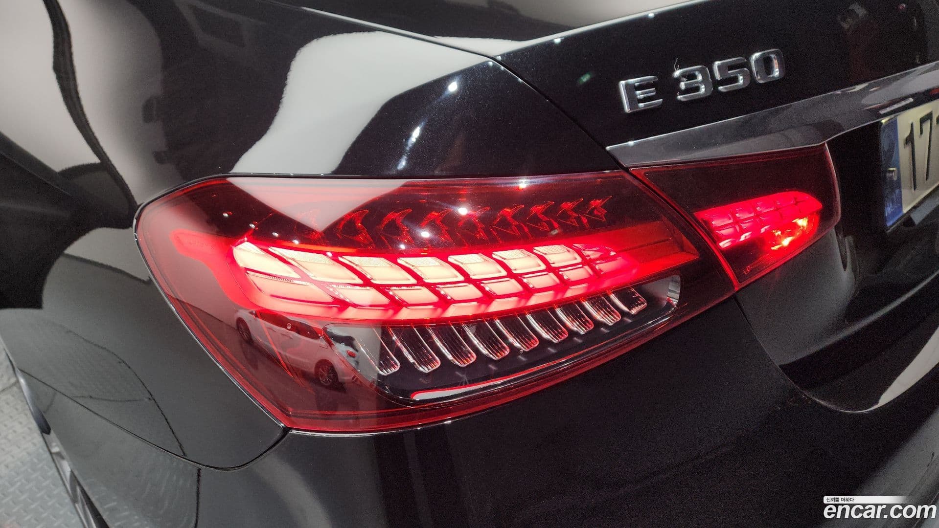 Main__Slider__Photo:E-Class Mercedes-Benz 2022.9-22