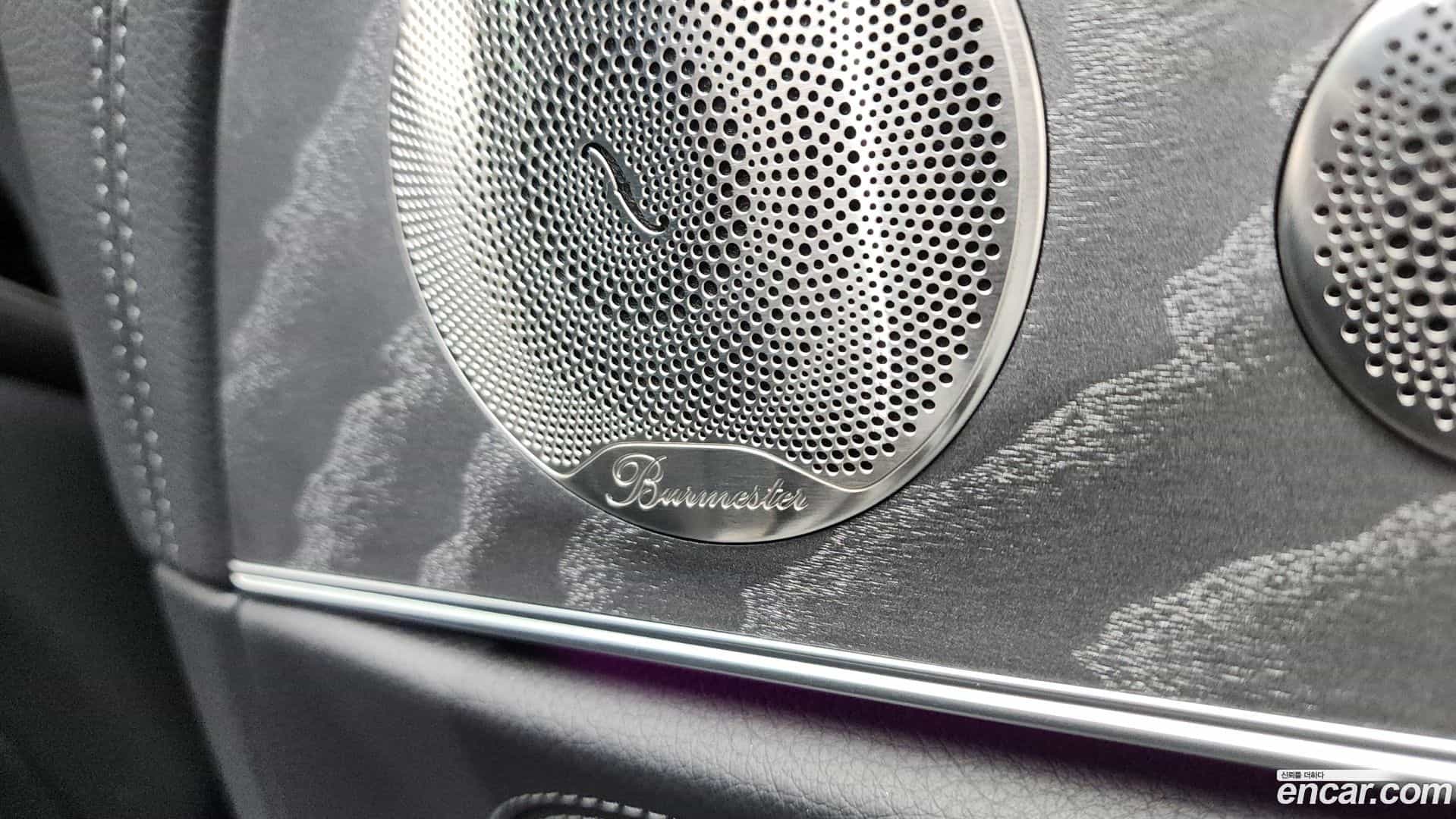 E-Class Mercedes-Benz 2022.9-OPTION-049