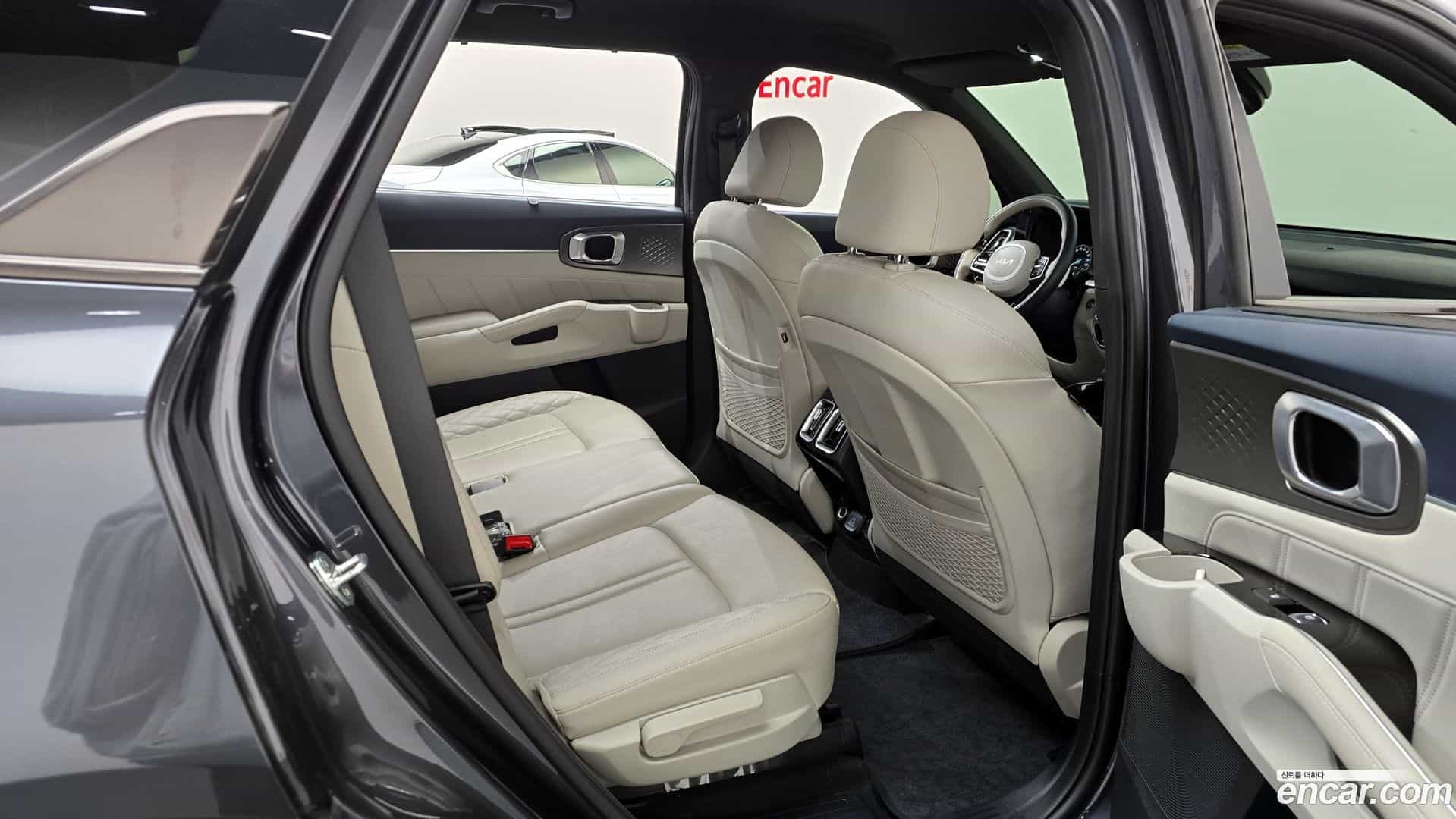 Sorento Kia 2022.3-OPTION-015