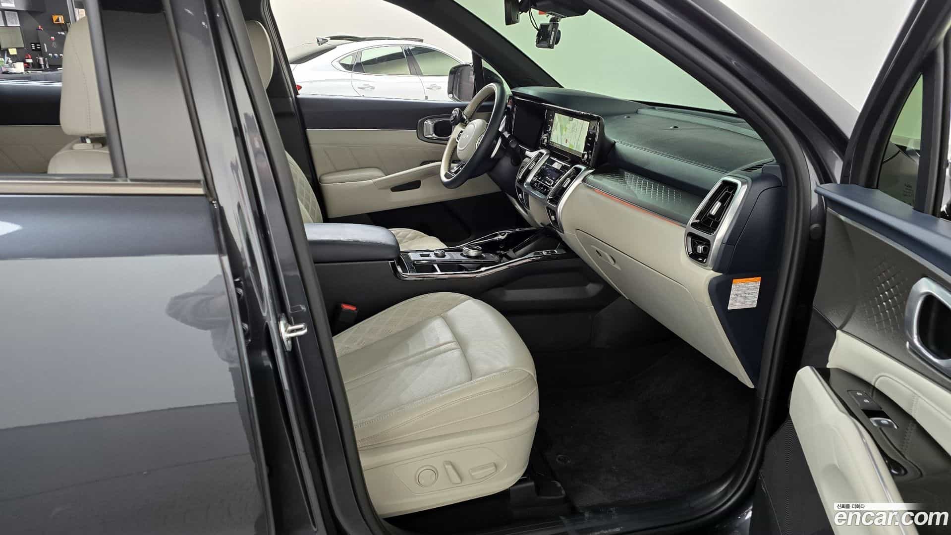 Sorento Kia 2022.3-INNER-036