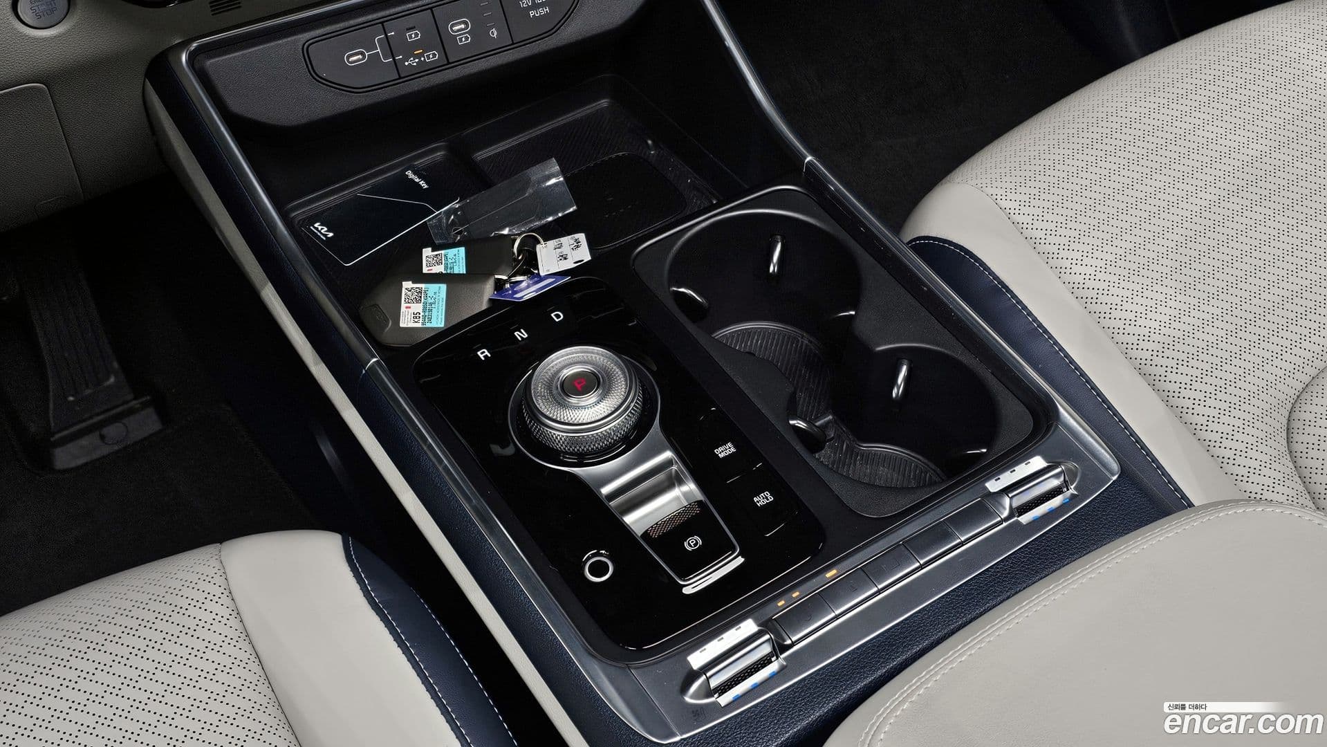 Main__Slider__Photo:Canival Kia 2024.3-8
