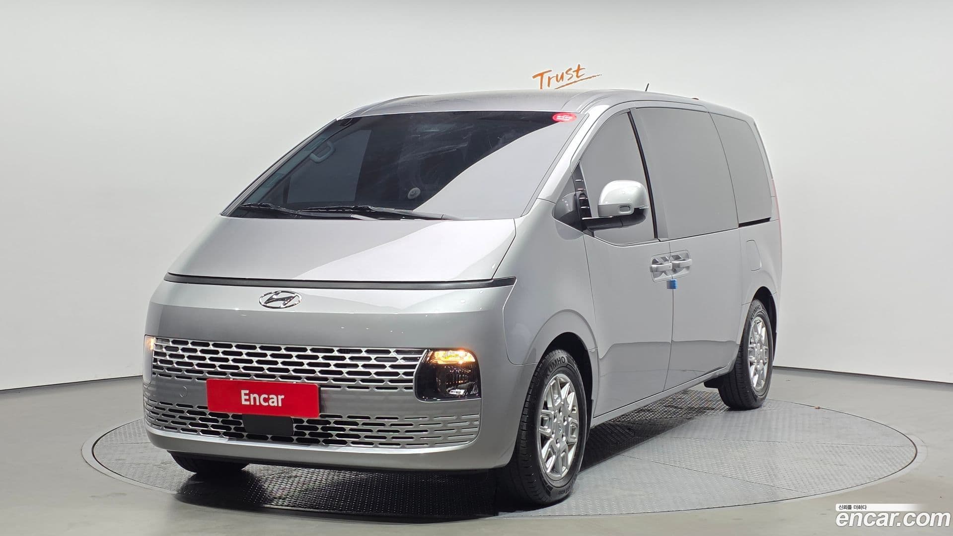 Main__Slider__Photo:Staria Hyundai 2023.0-0