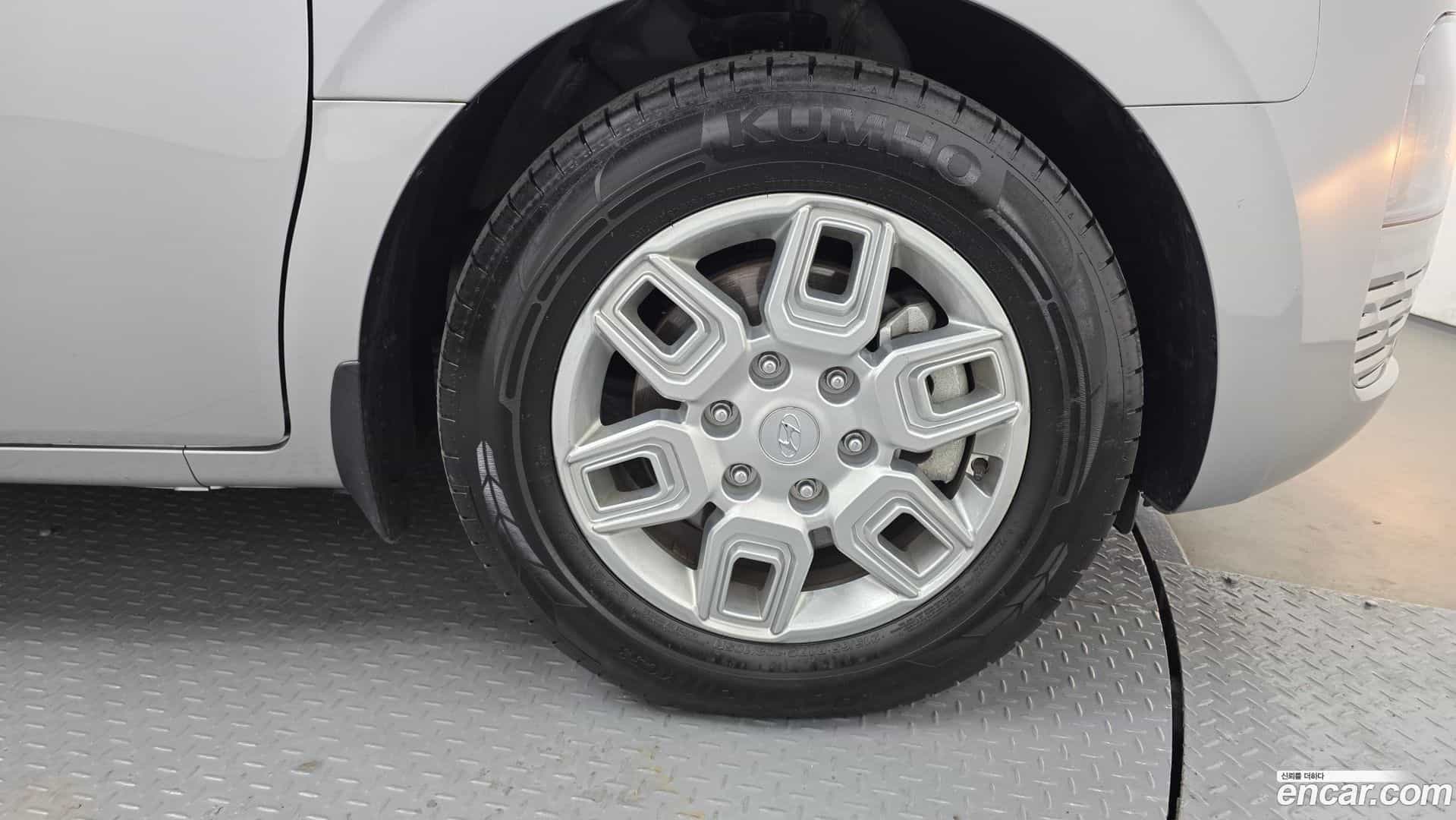Staria Hyundai 2023.0-OUTER-031