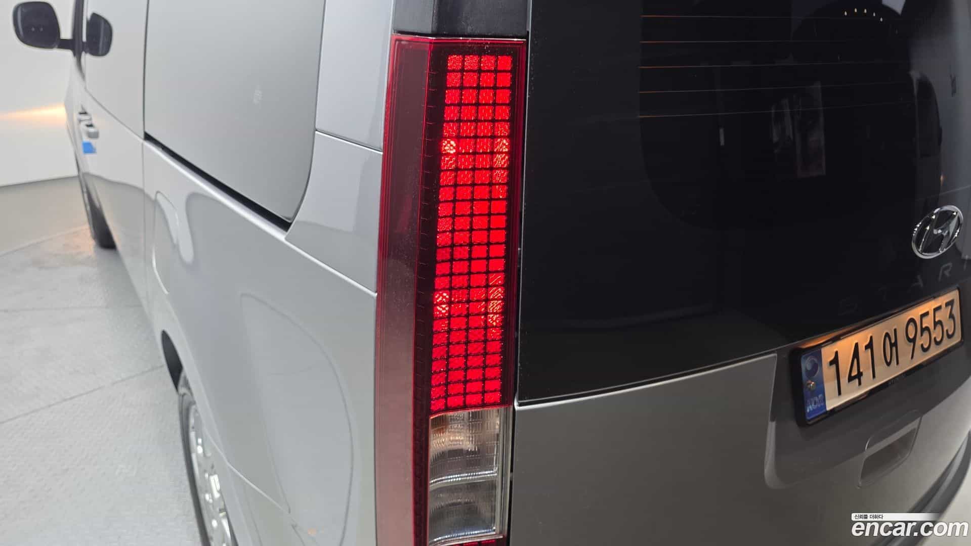 Staria Hyundai 2023.0-OUTER-033