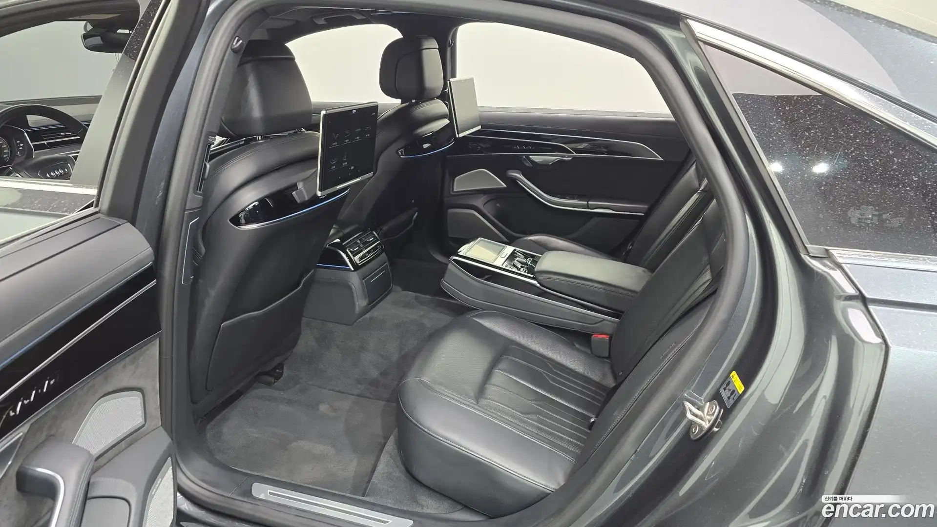A8 Audi 2019.11-OPTION-015