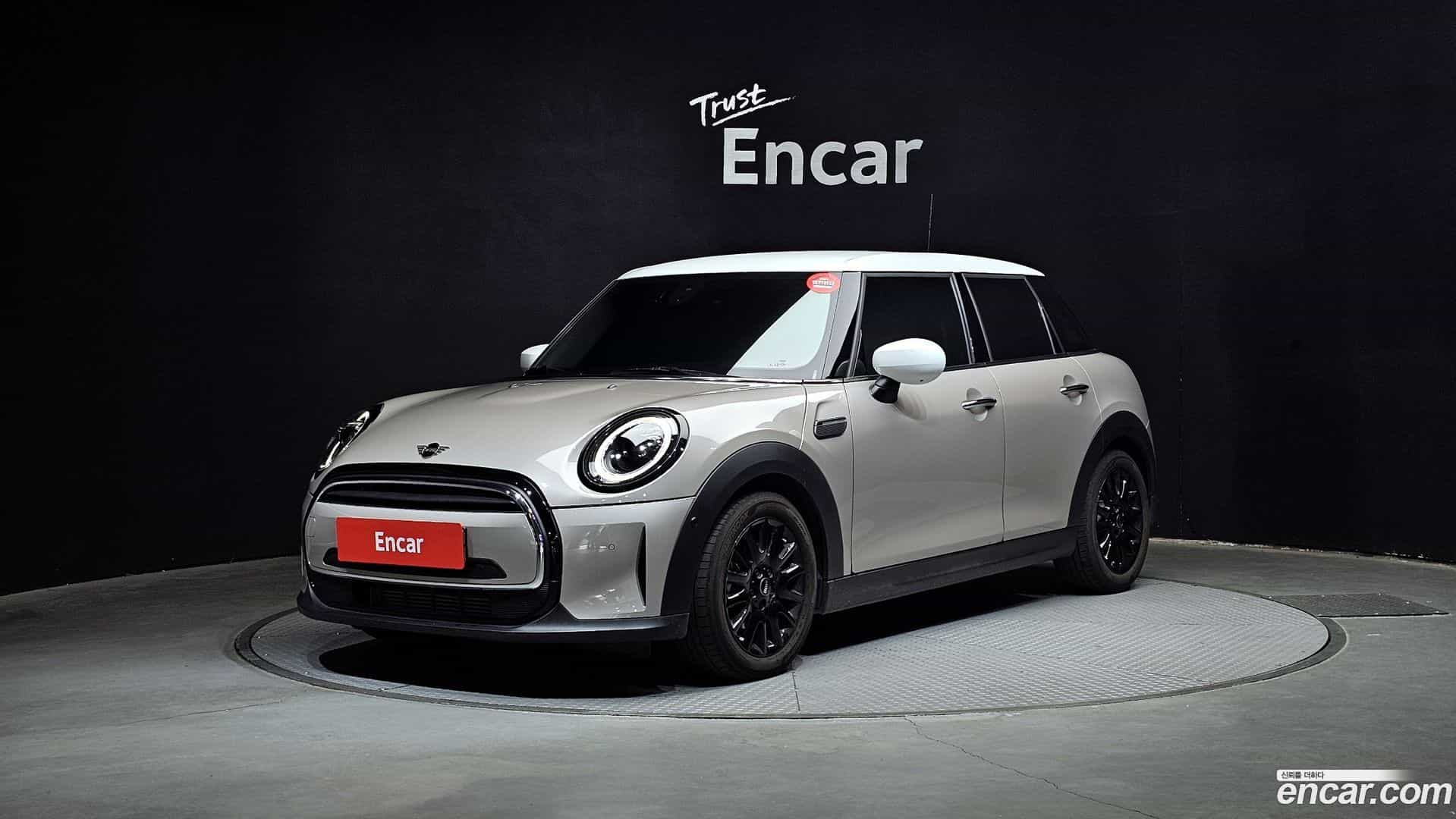 Cooper Mini 2024.2-OUTER-001