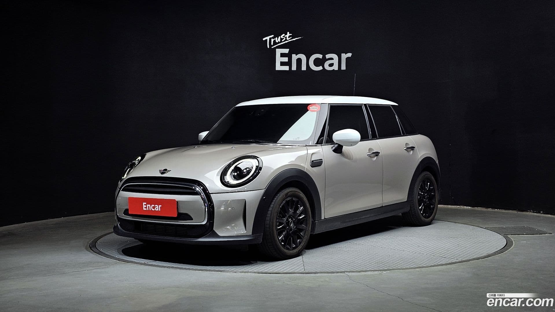 Main__Slider__Photo:Cooper Mini 2024.2-0