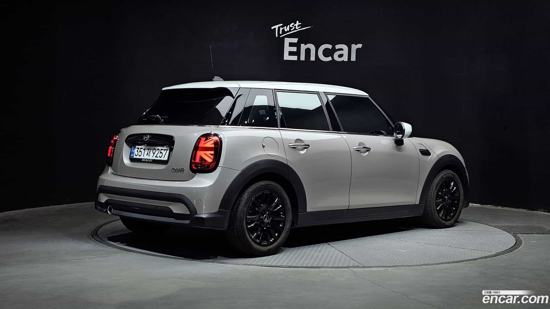 Cooper Mini 2024.2-OUTER-002