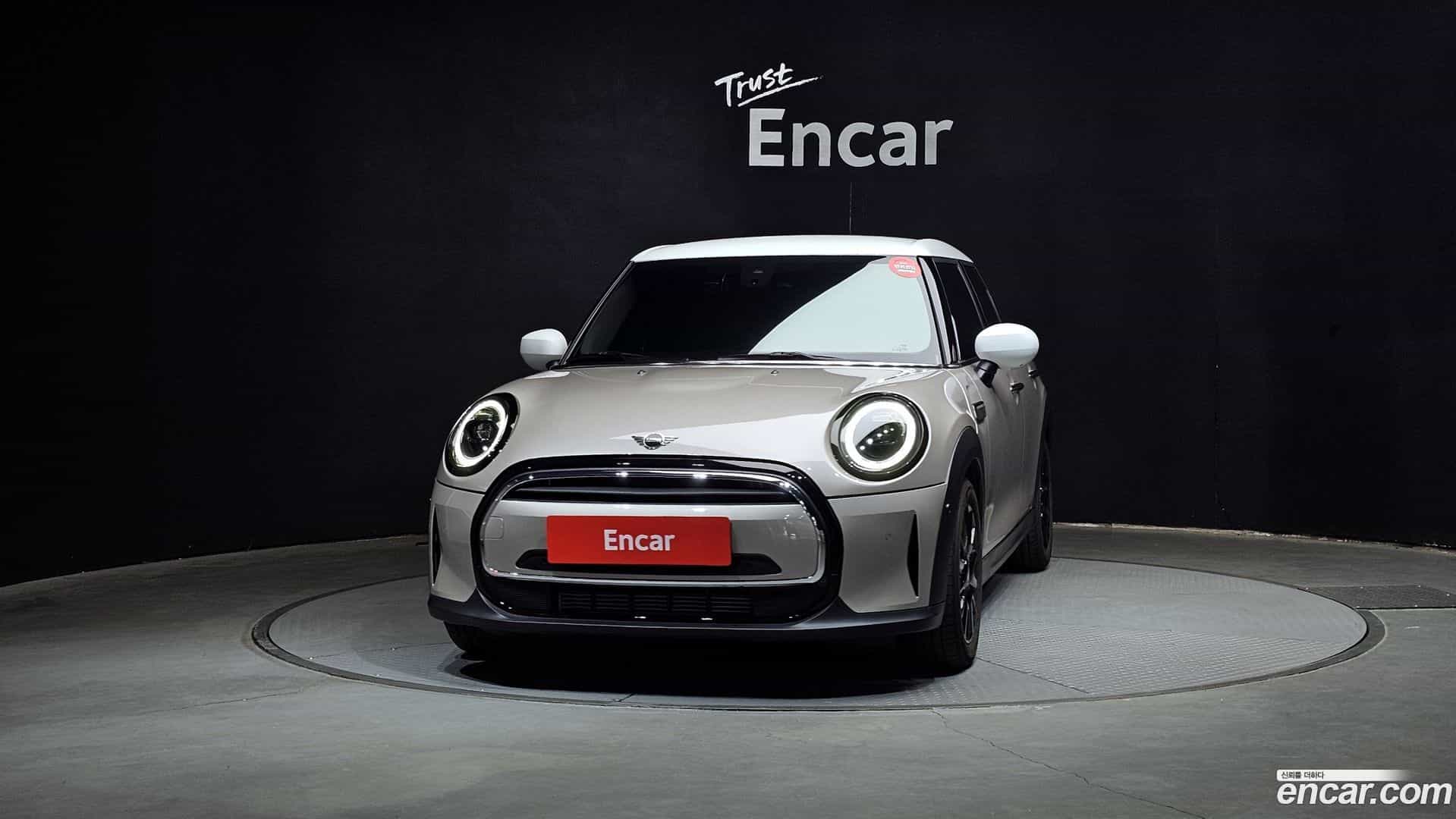 Cooper Mini 2024.2-OUTER-003