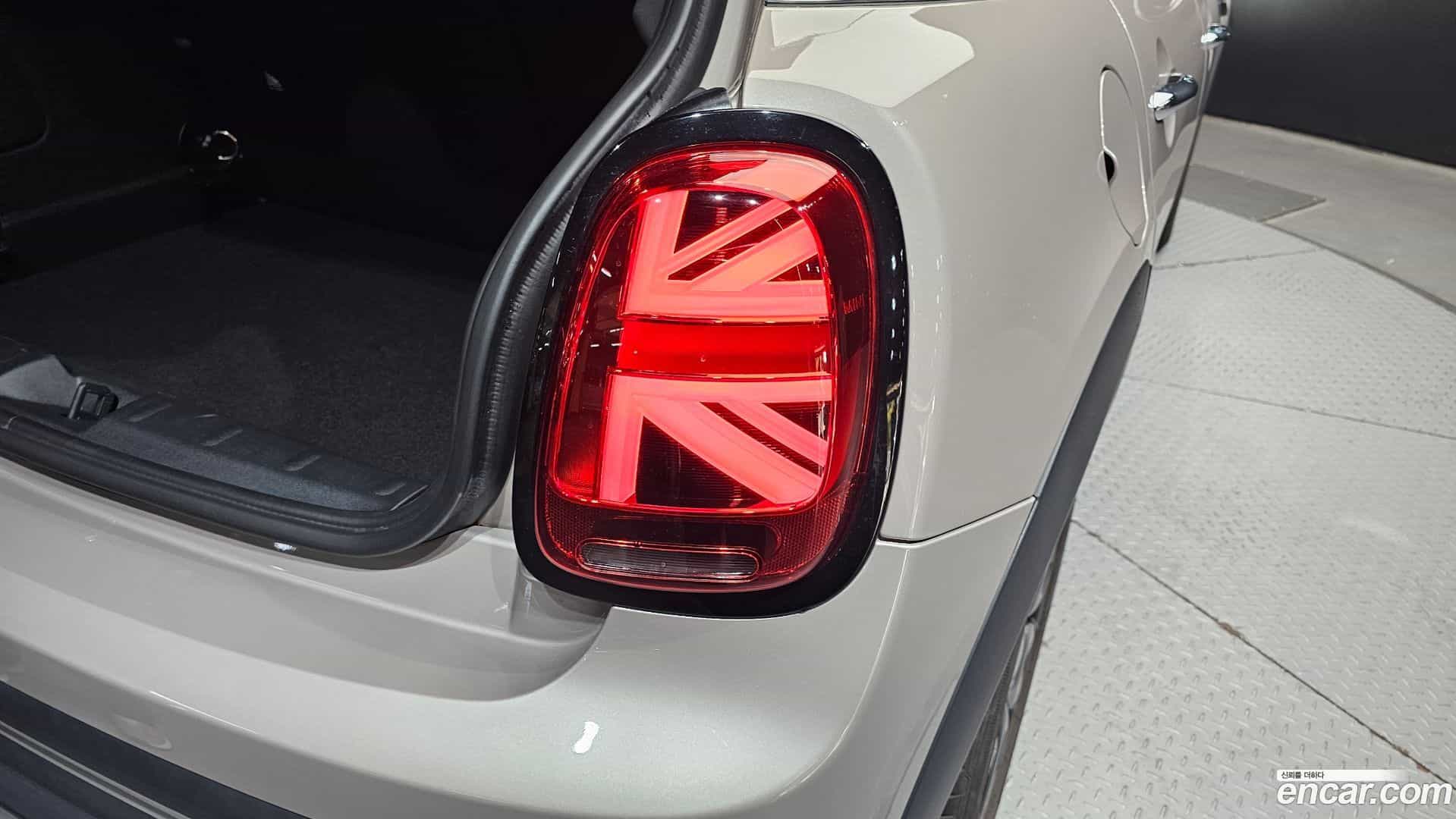 Cooper Mini 2024.2-OUTER-033