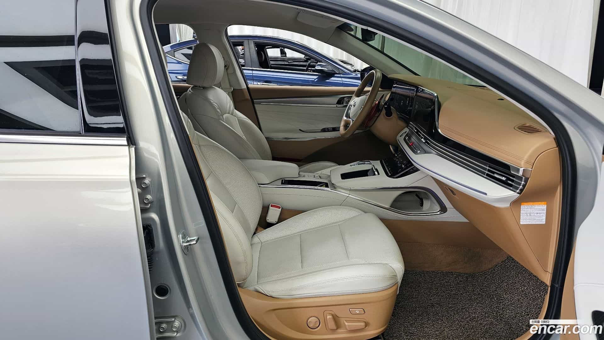 Grandeur Hyundai 2021.3-OPTION-015
