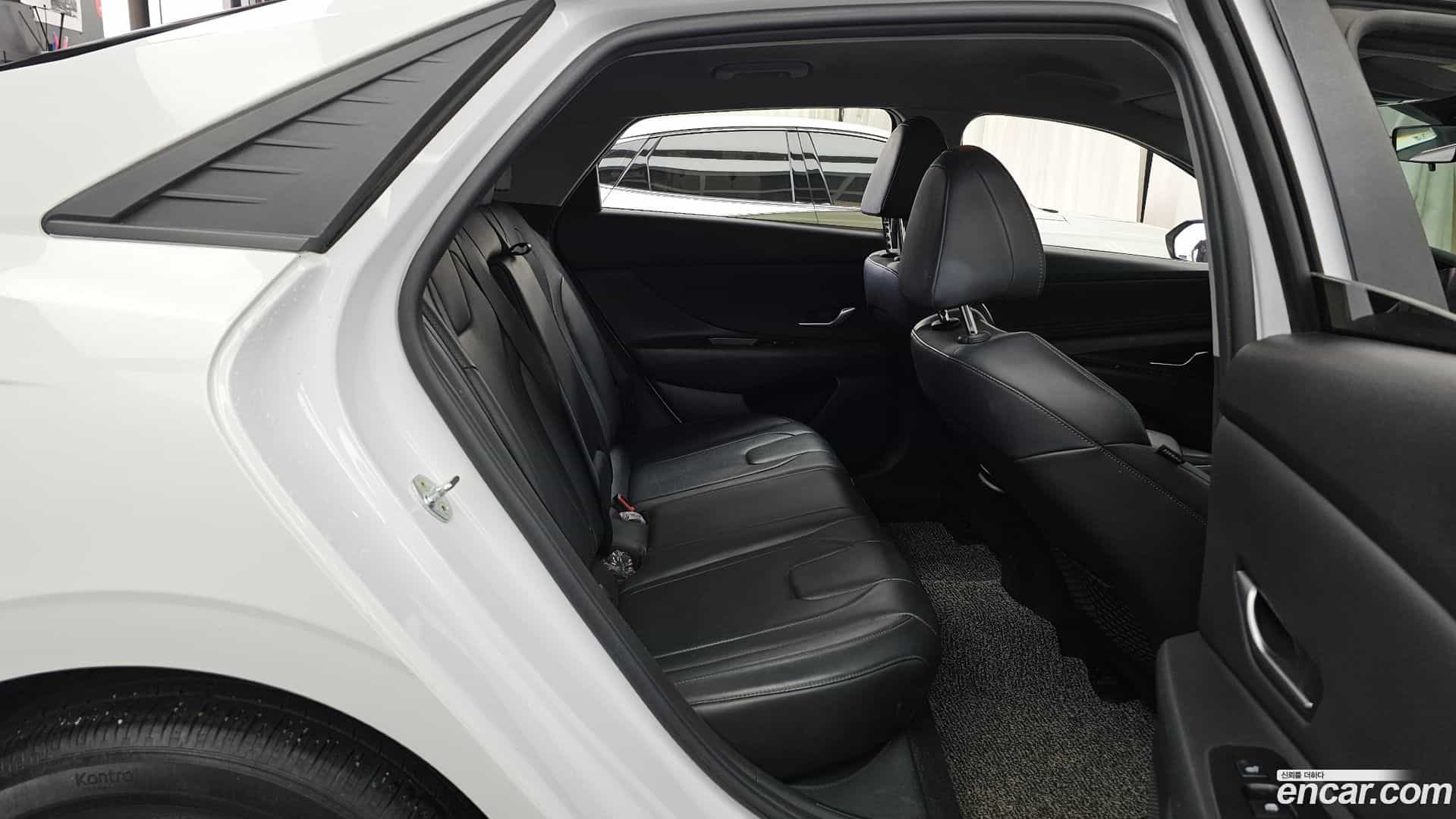 AVANTE Hyundai 2021.4-OPTION-016