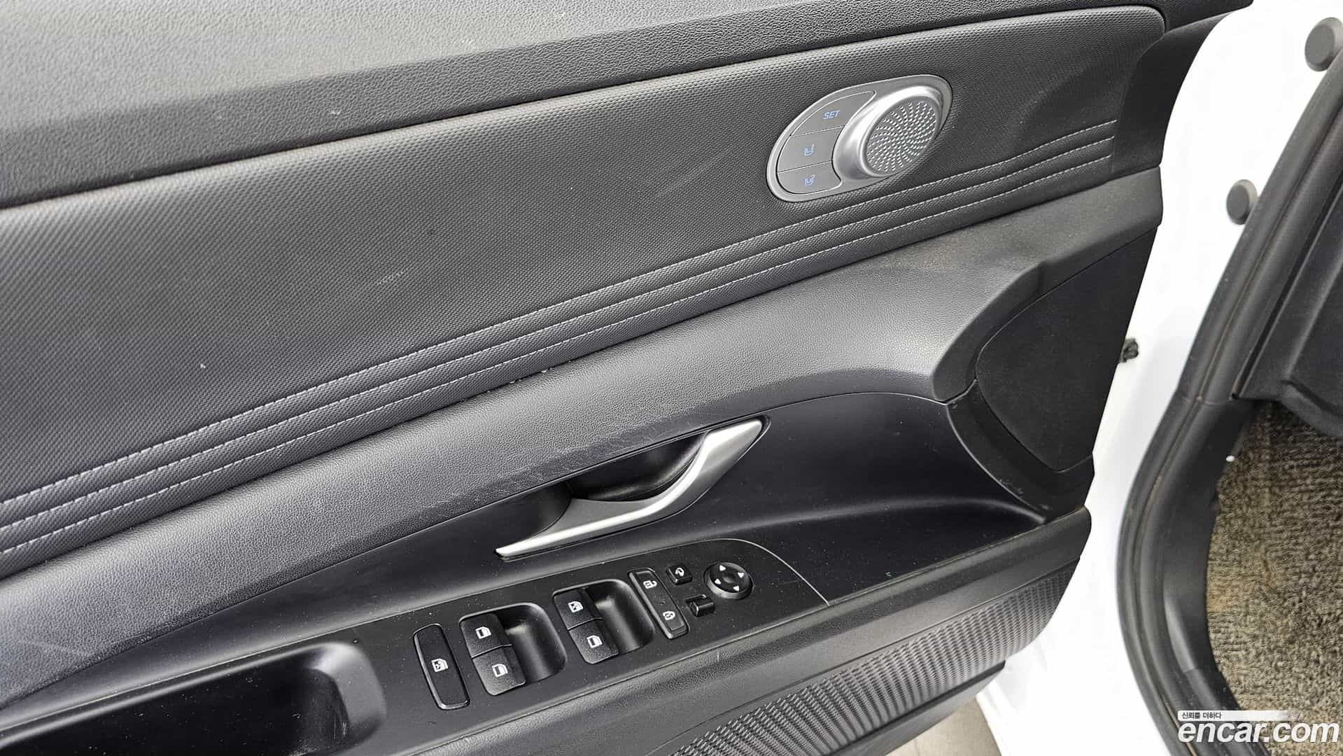 AVANTE Hyundai 2021.4-OPTION-042