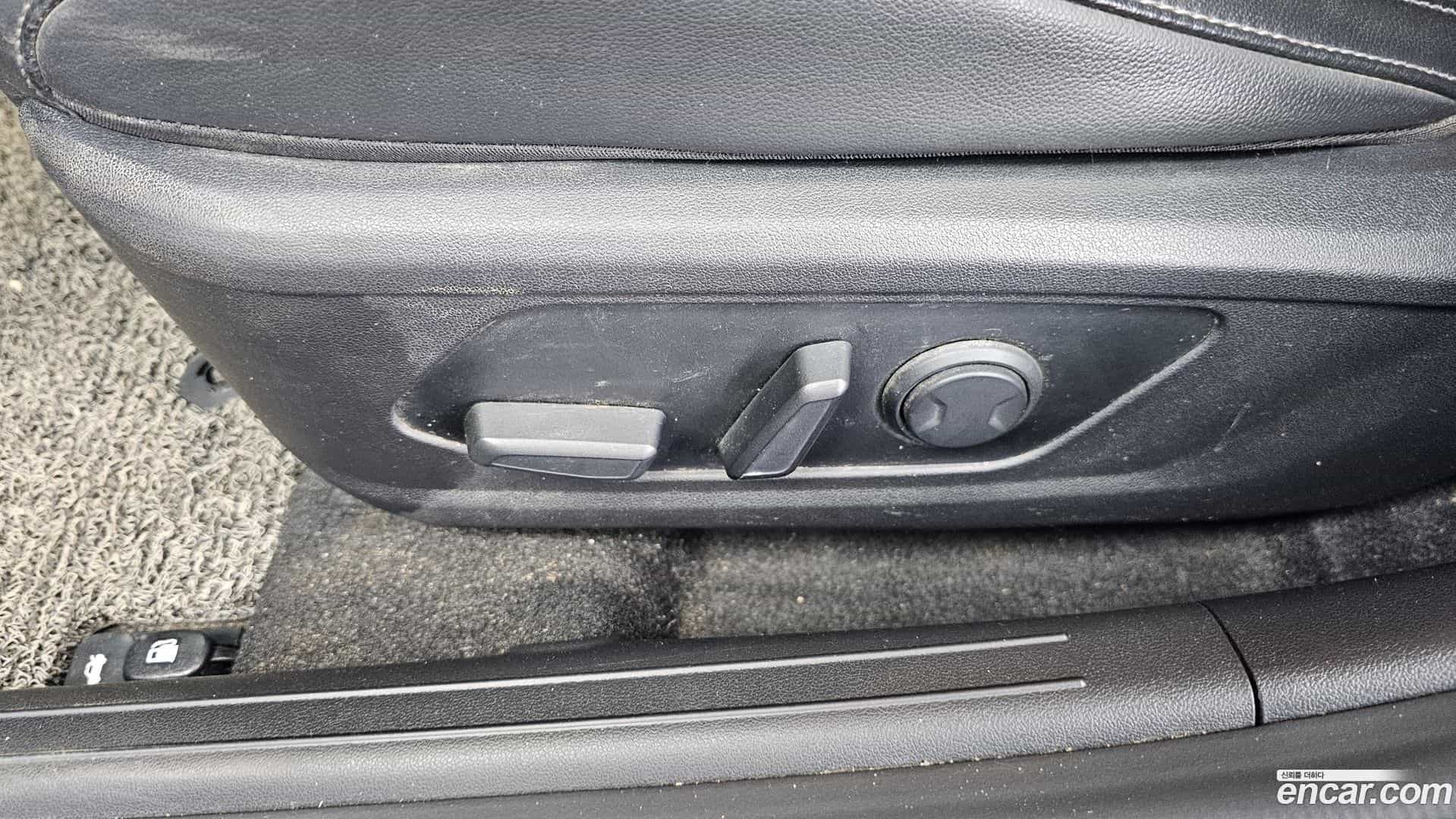 AVANTE Hyundai 2021.4-OPTION-044