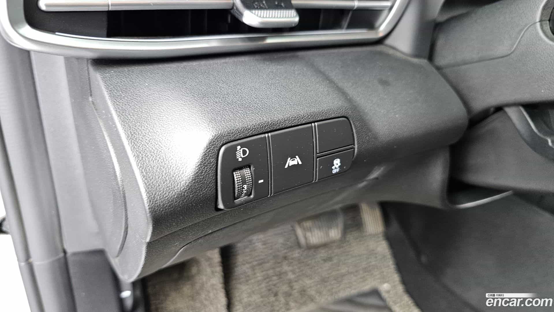 AVANTE Hyundai 2021.4-OPTION-046