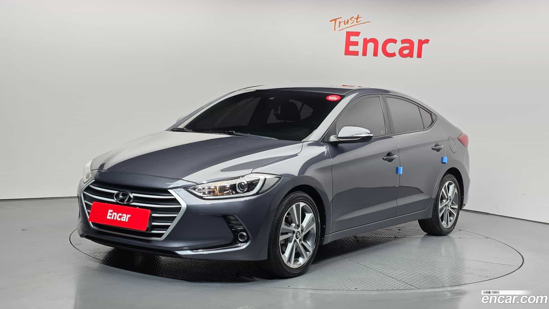 AVANTE Hyundai 2017.10-OUTER-001