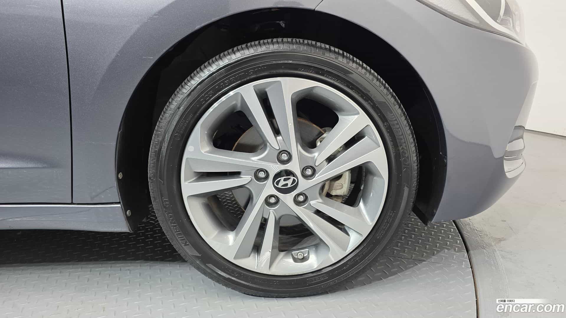 AVANTE Hyundai 2017.10-OUTER-005