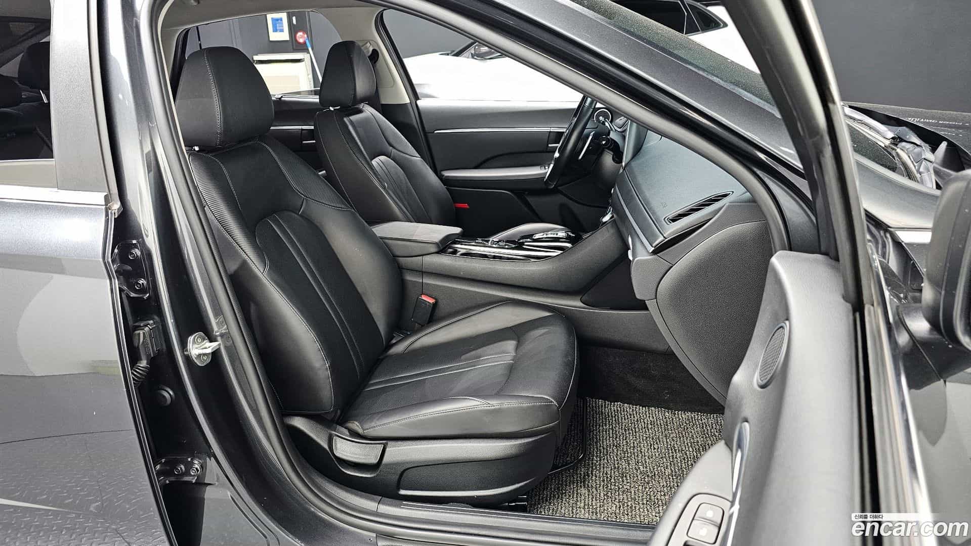 Sonata Hyundai 2020.5-INNER-036