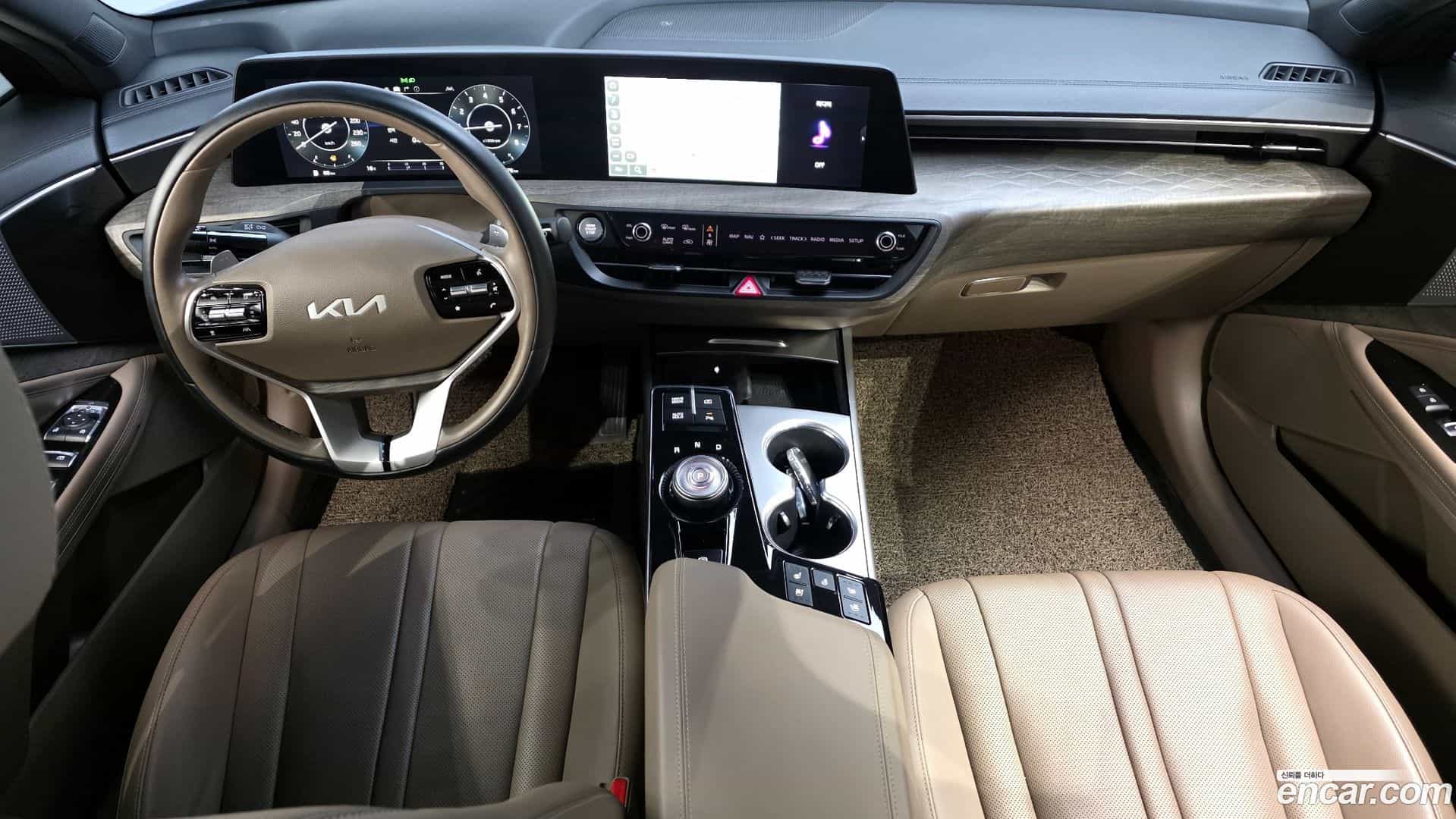 K8 Kia 2023.0-INNER-007