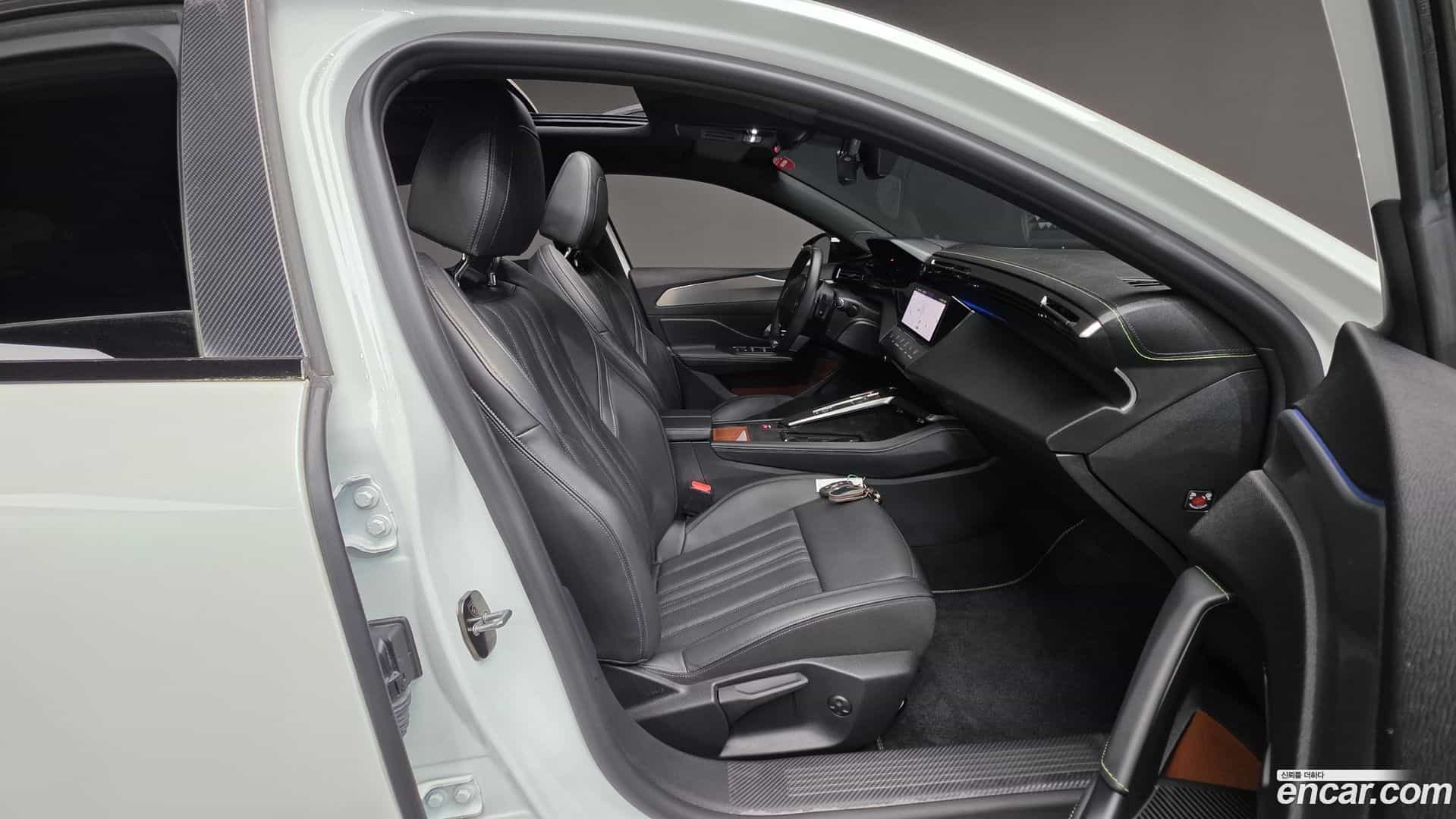 308 Peugeot 2023.11-INNER-010
