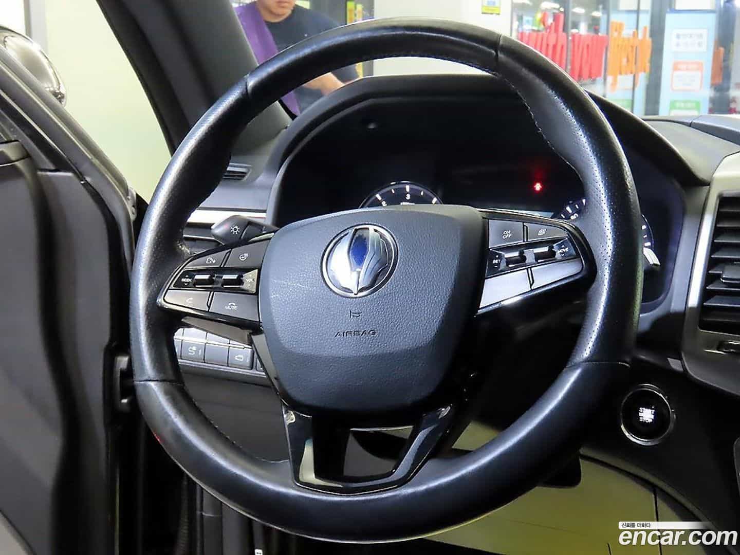 Rexton KG Mobility 2018.5-INNER-008