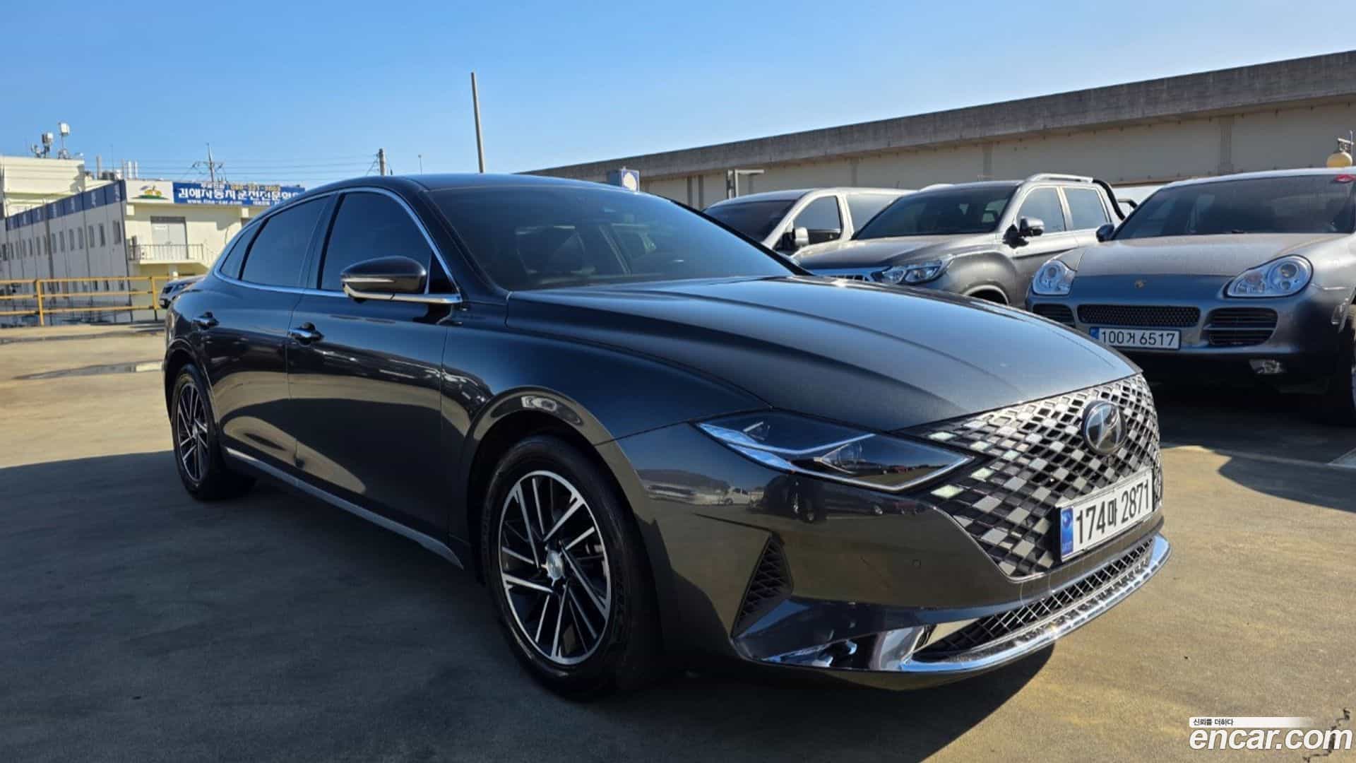 Grandeur Hyundai 2021.0-OPTION-020